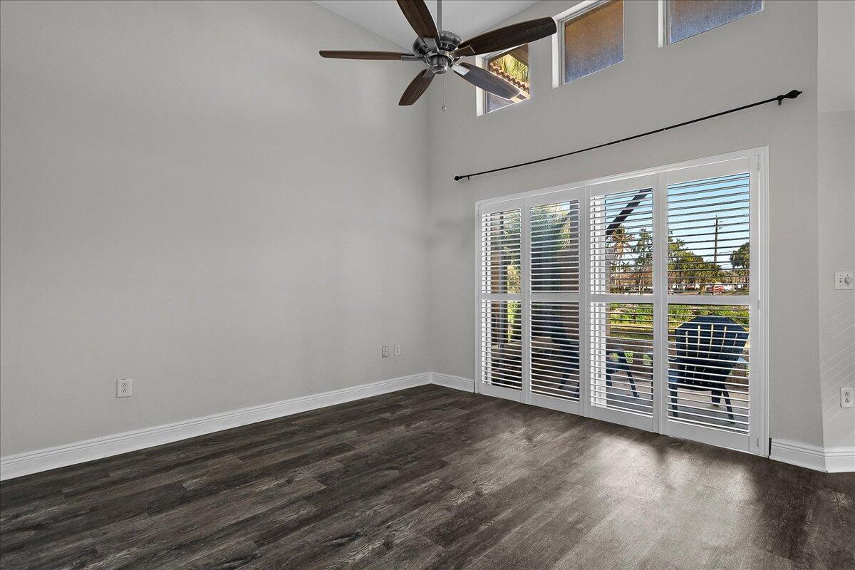 4751 Via Palm Lake 407