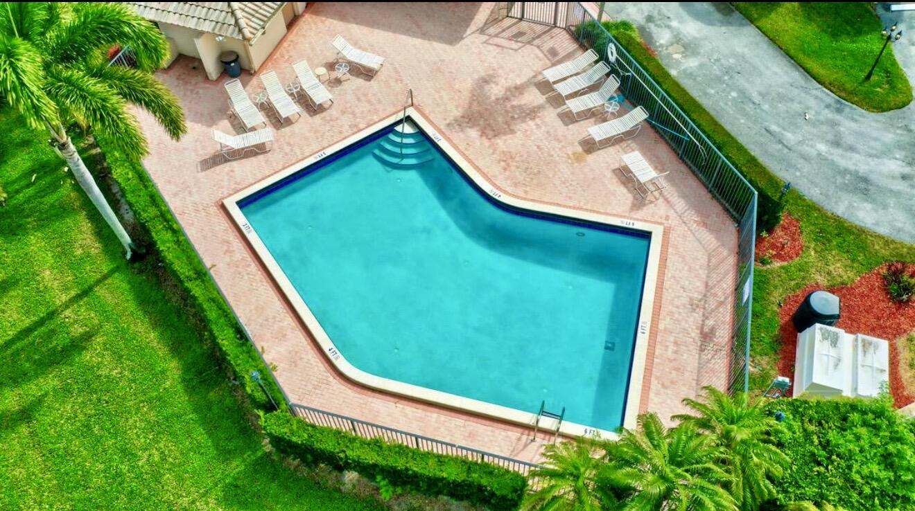 7587 Solimar Circle