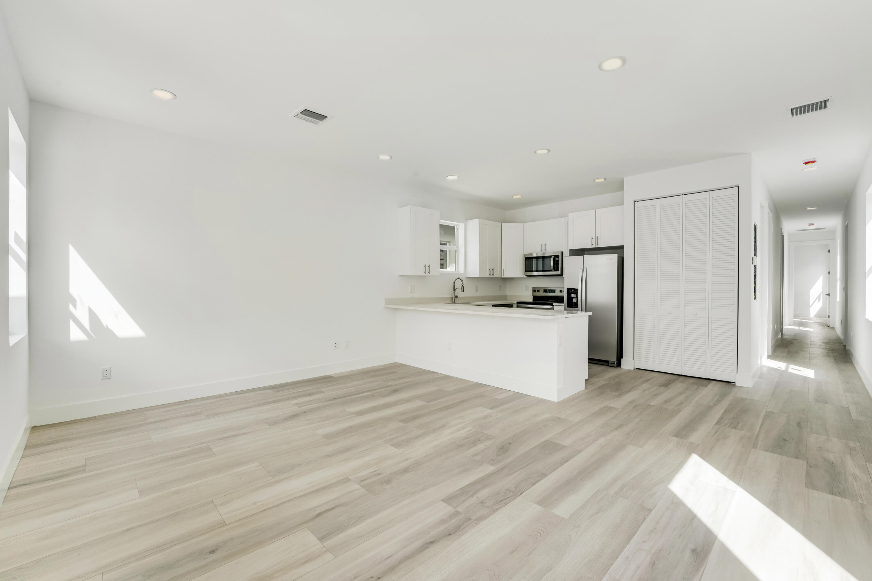 2653 Hiawatha Avenue