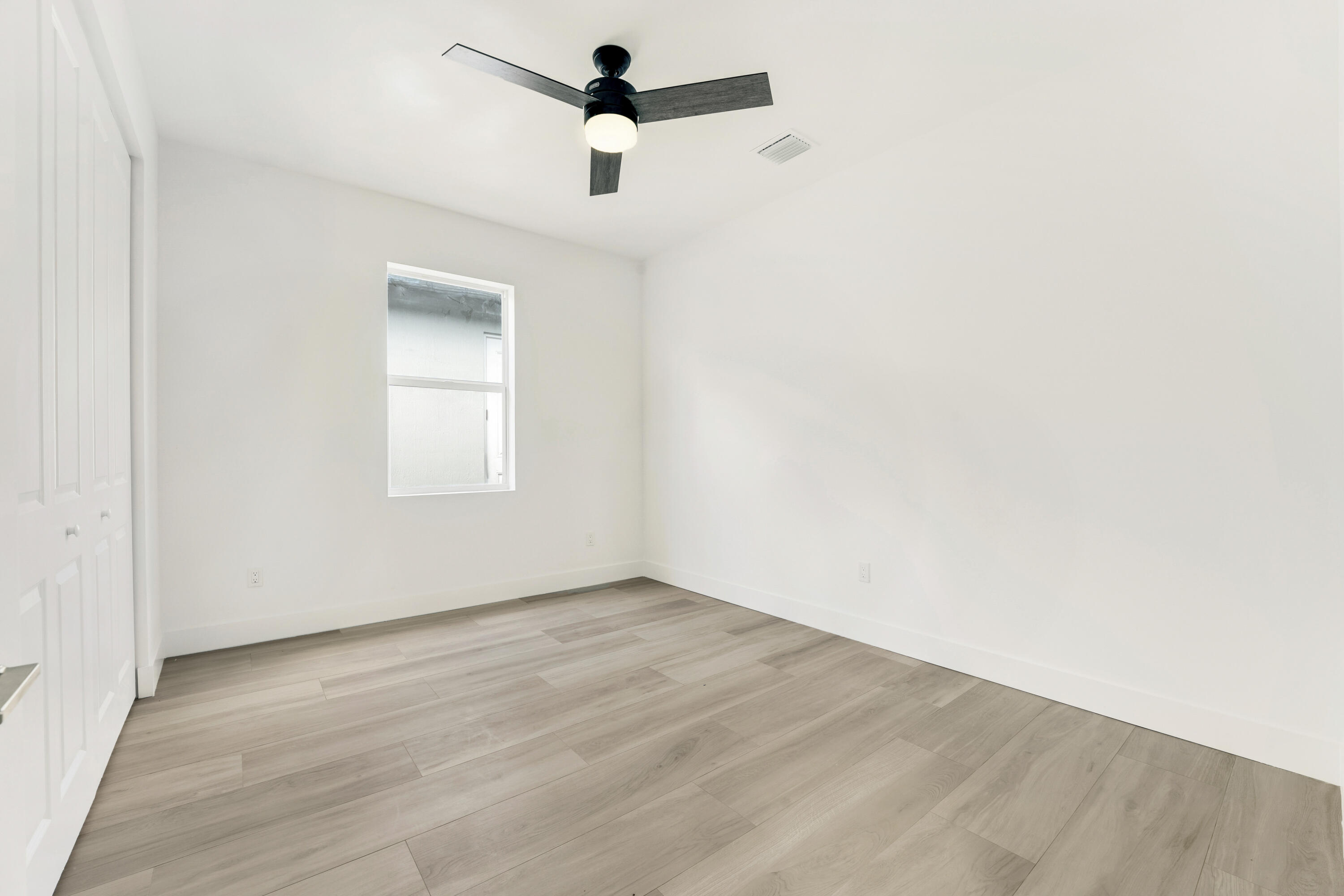 2653 Hiawatha Avenue