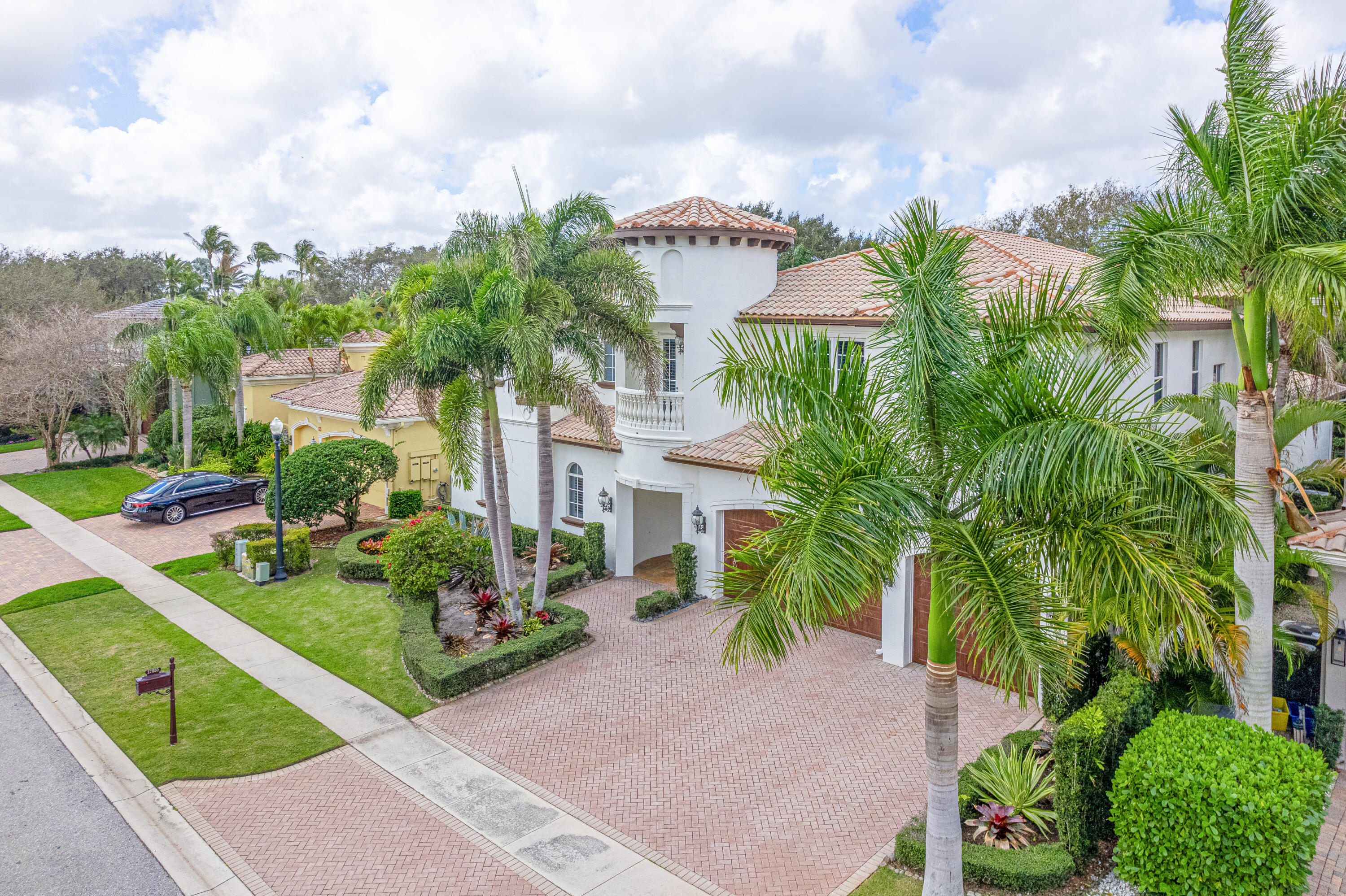 17550 Circle Pond Court
