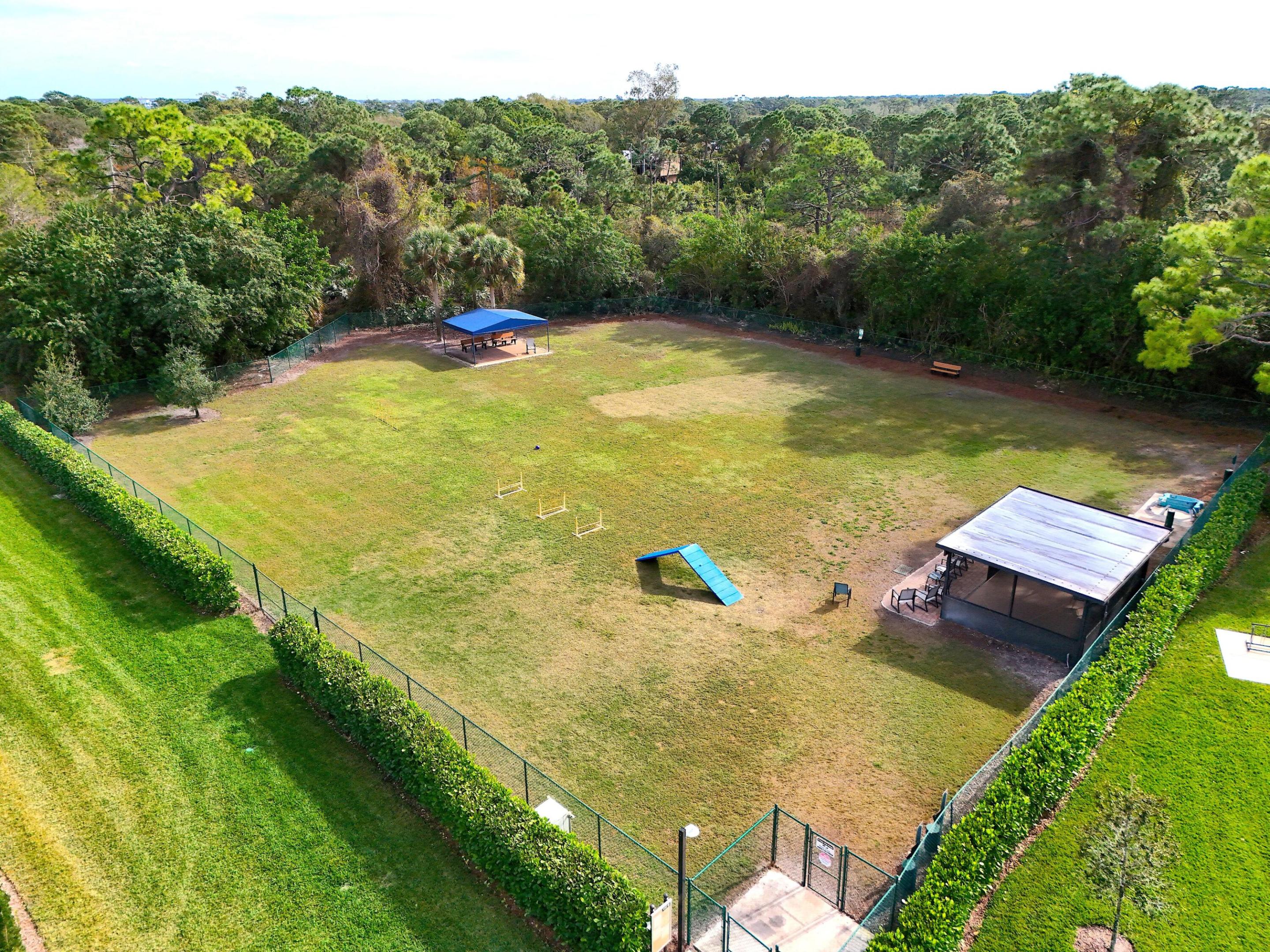 2201 NW Seagrass Drive