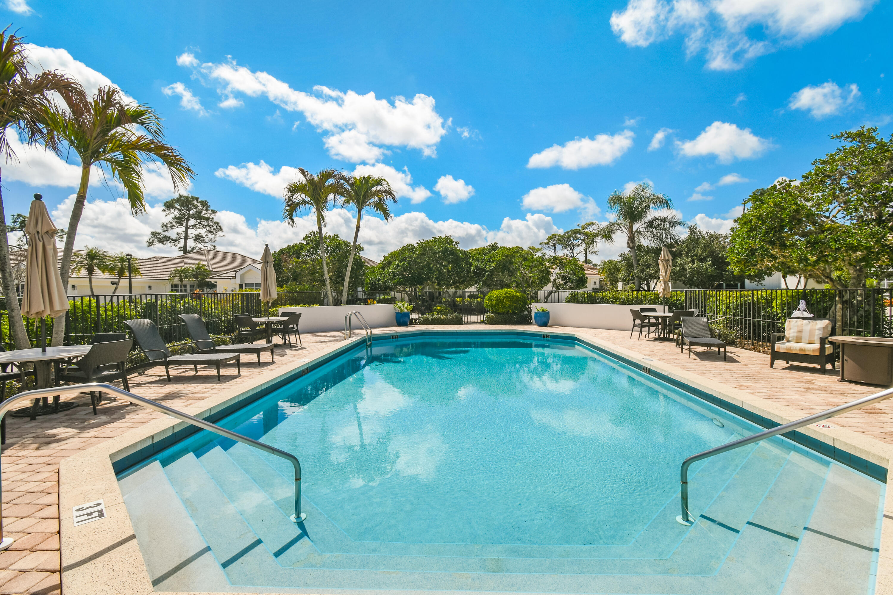 2201 NW Seagrass Drive