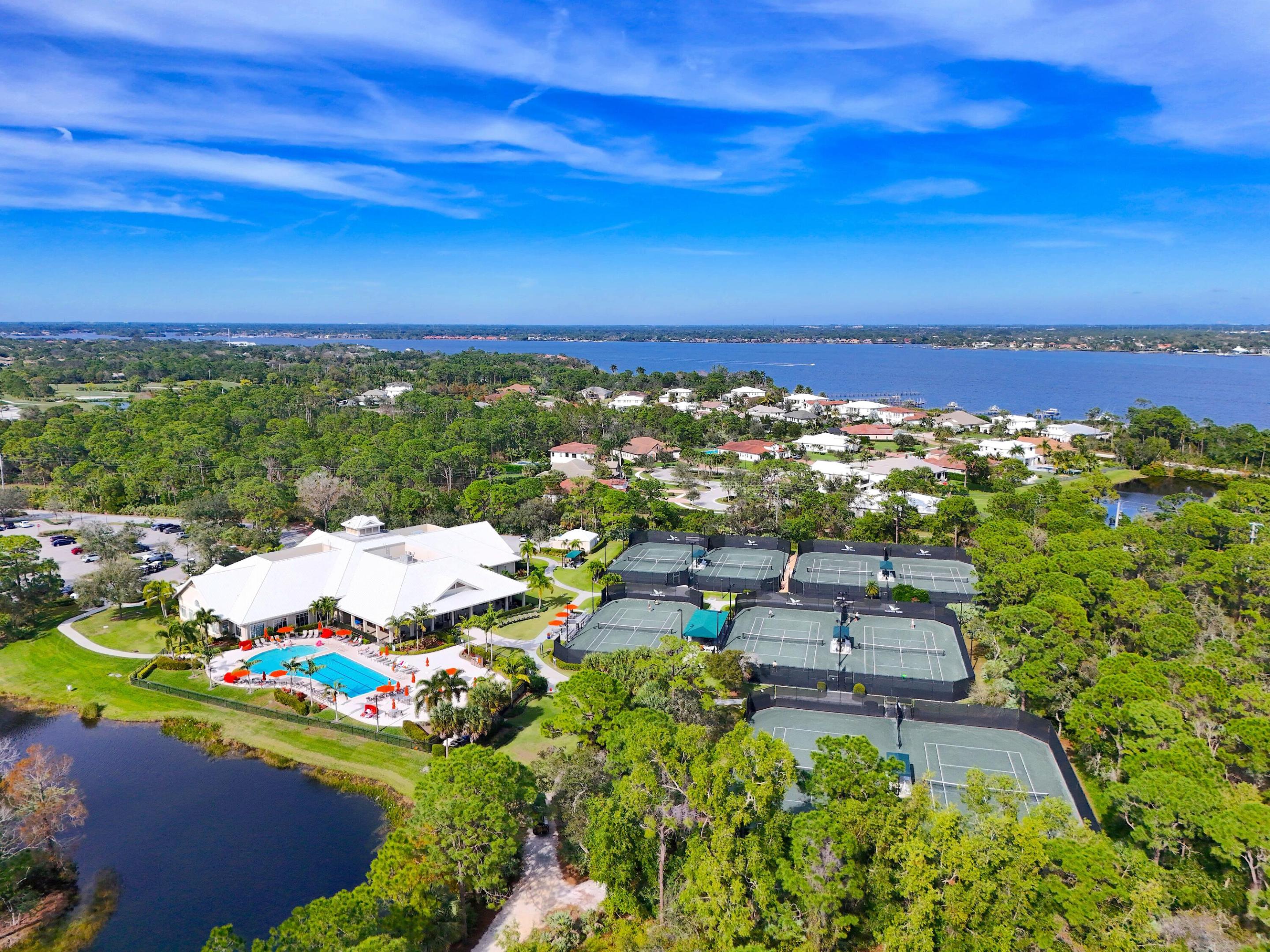2201 NW Seagrass Drive