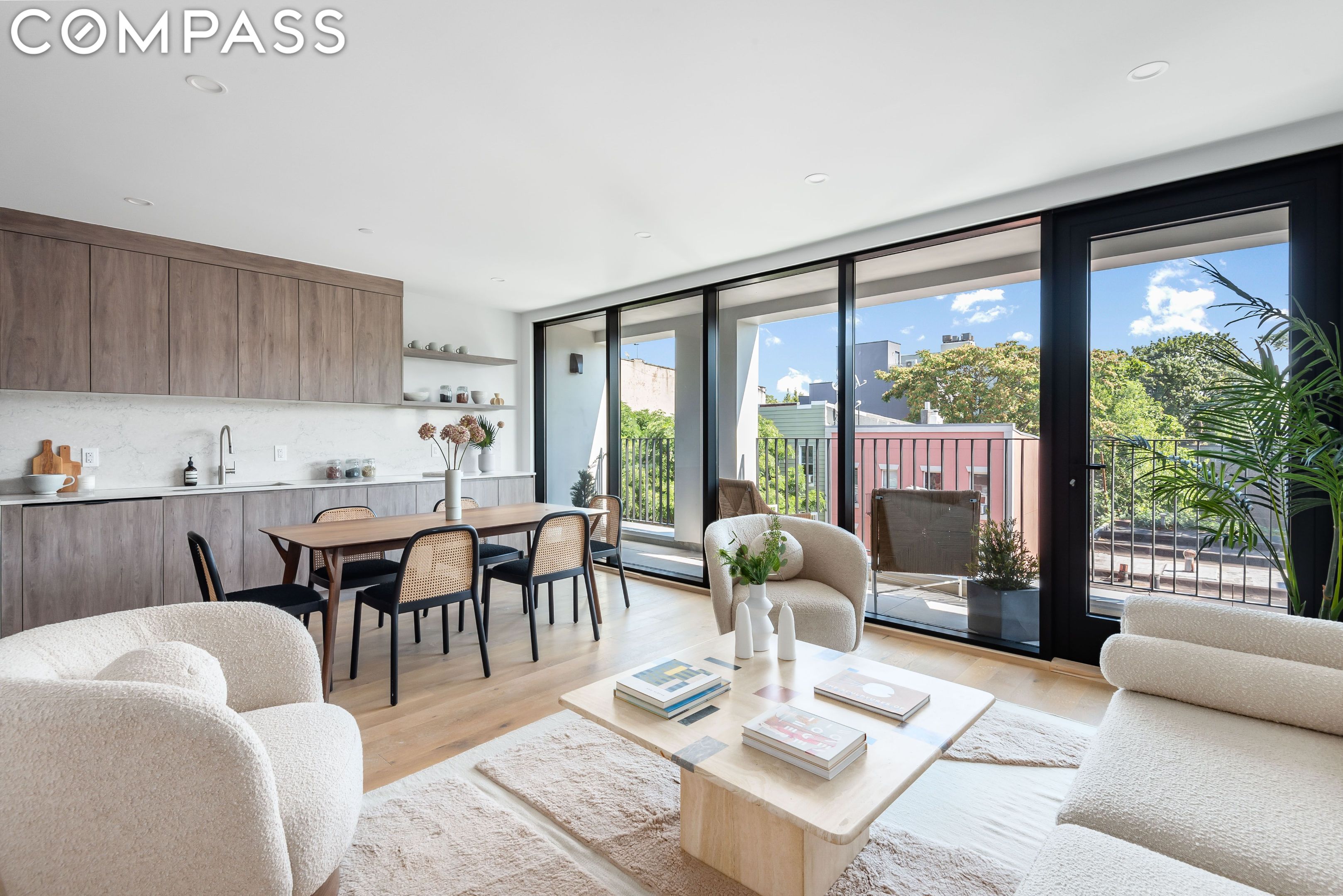 217 Franklin Street Unit: 4