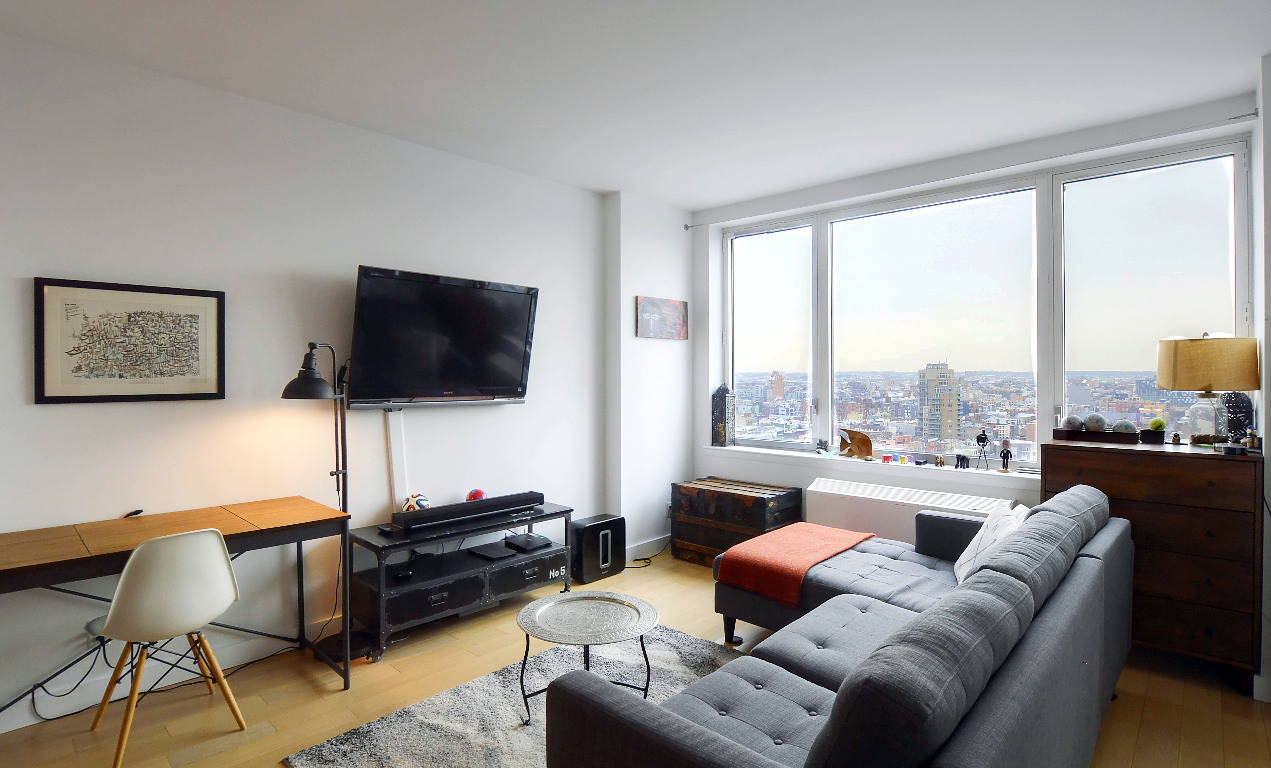 22 N 6TH Street Unit: 22I