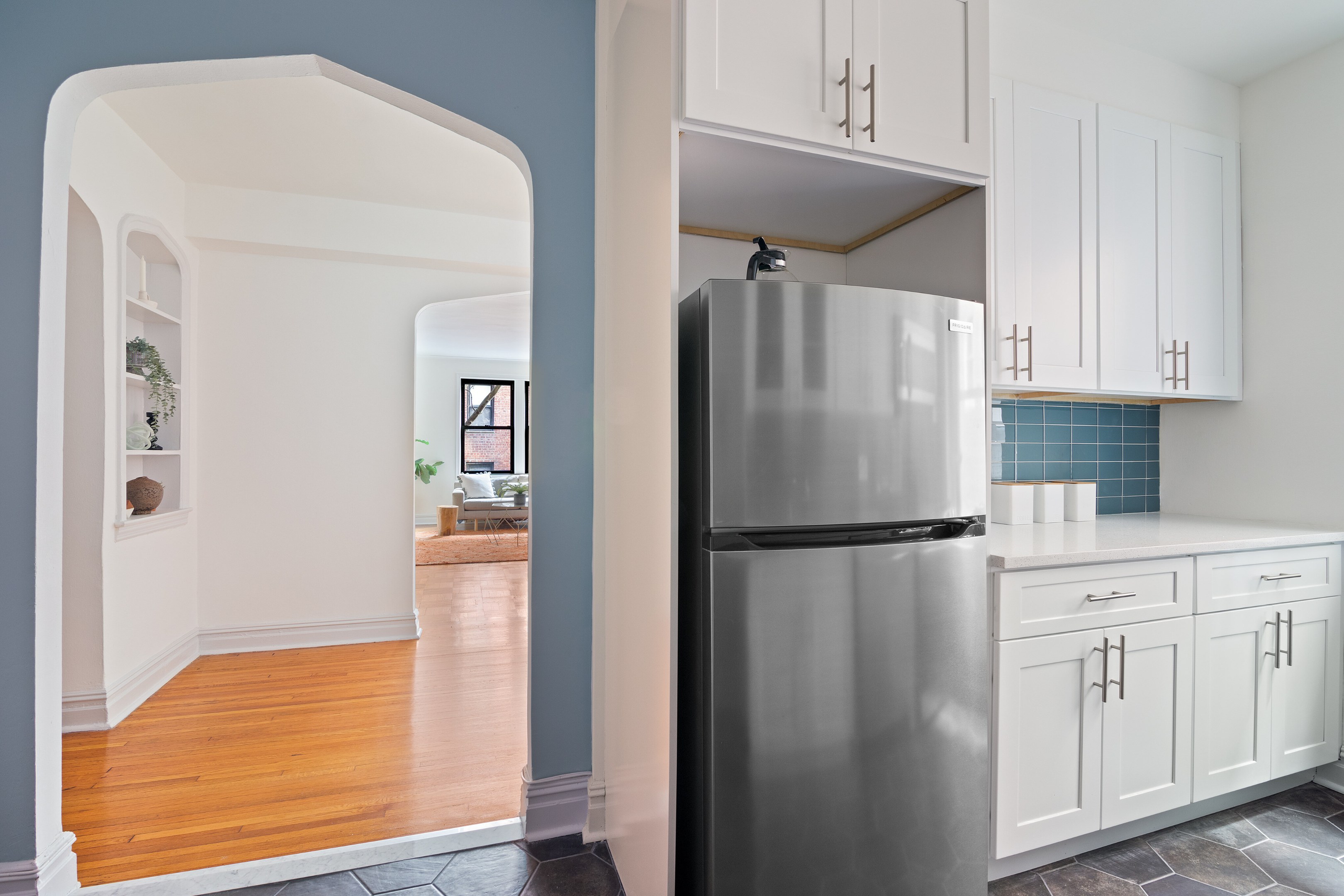 385 ARGYLE Road Unit: 3B