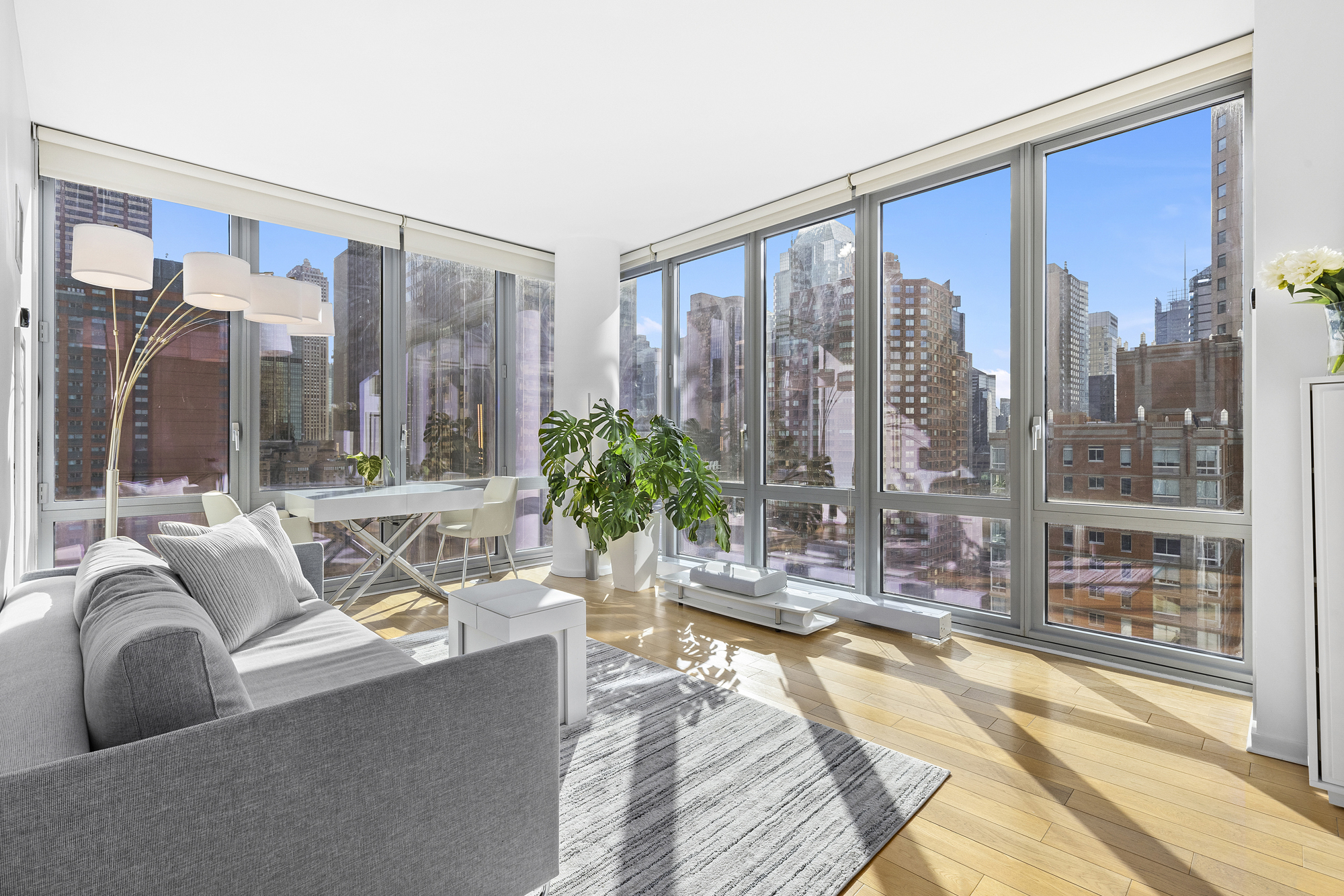 310 W 52ND Street Unit: 25A