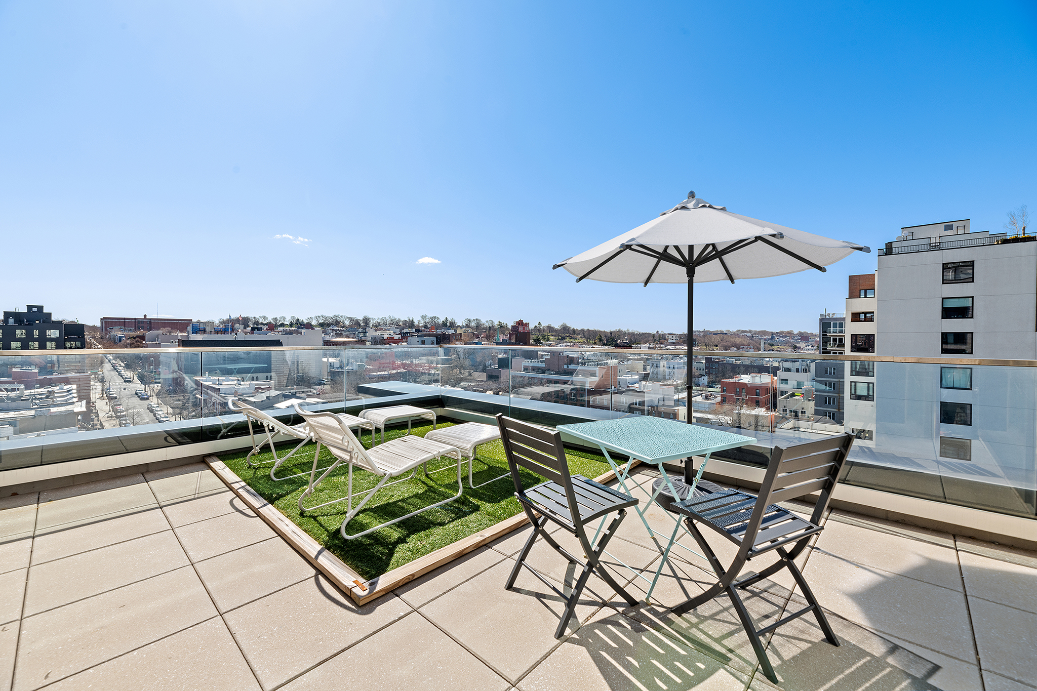 181 18TH Street Unit: PH904