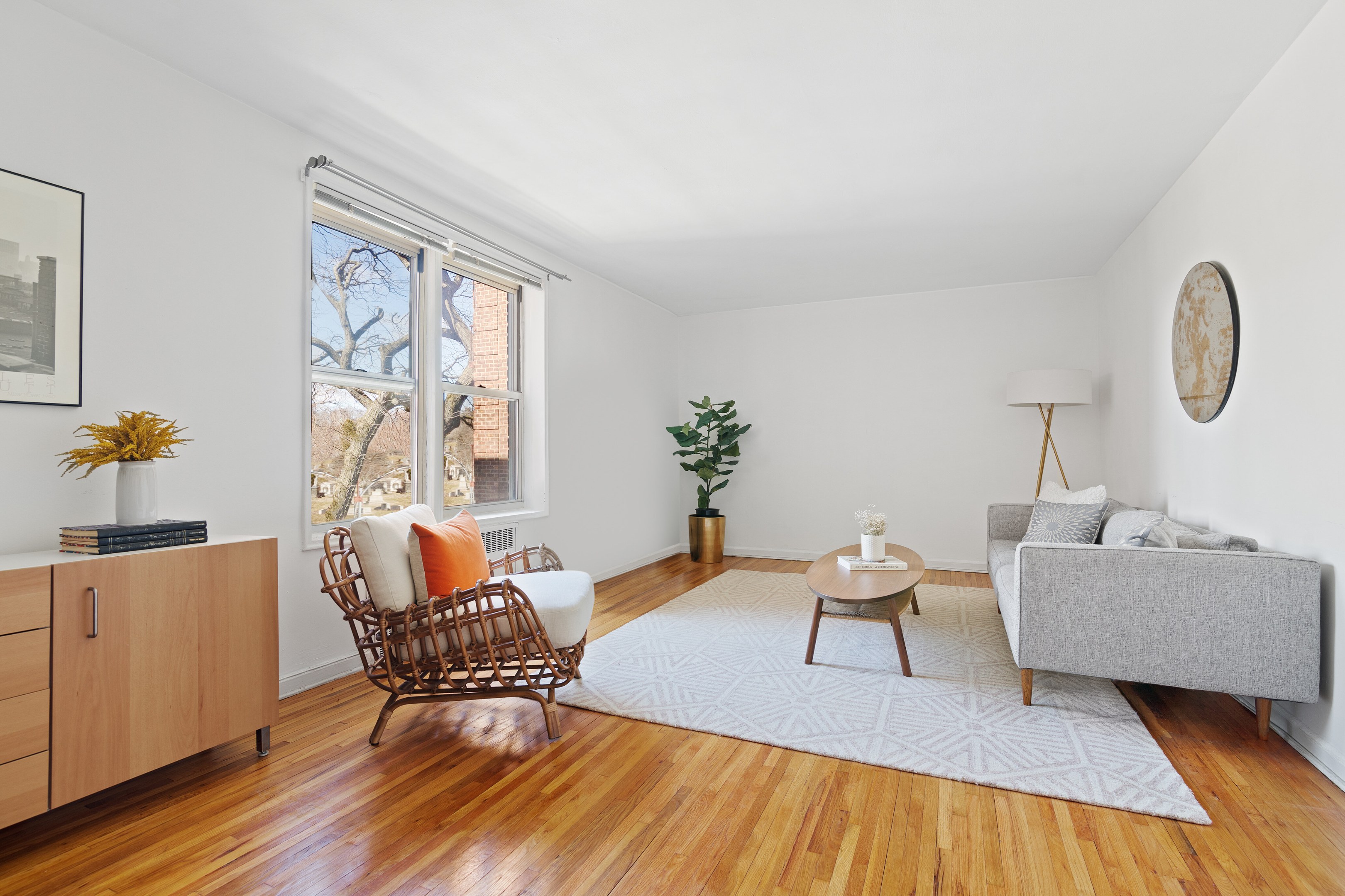 221 MCDONALD Avenue Unit: 4L