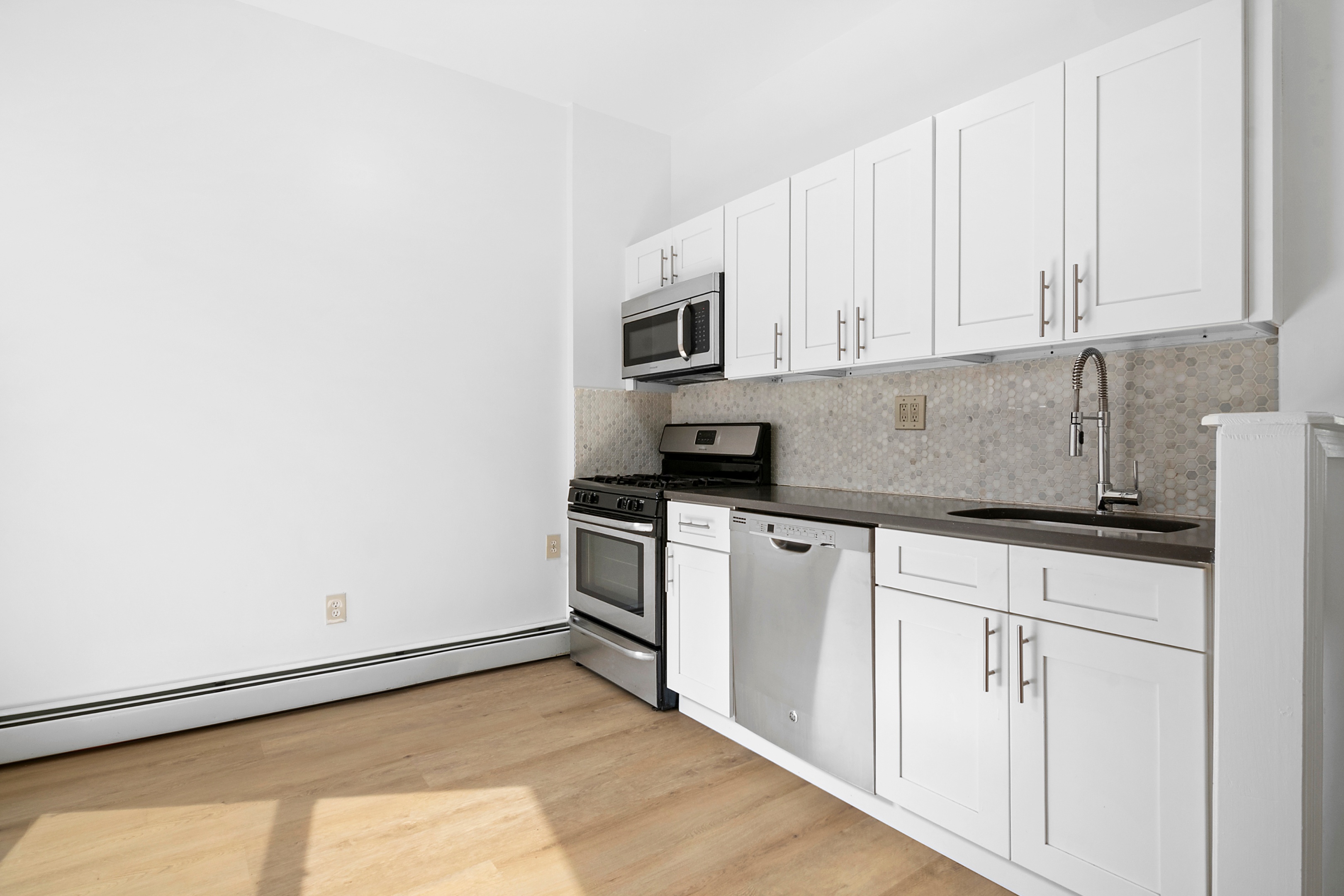 346 MALCOLM X Boulevard Unit: 2R