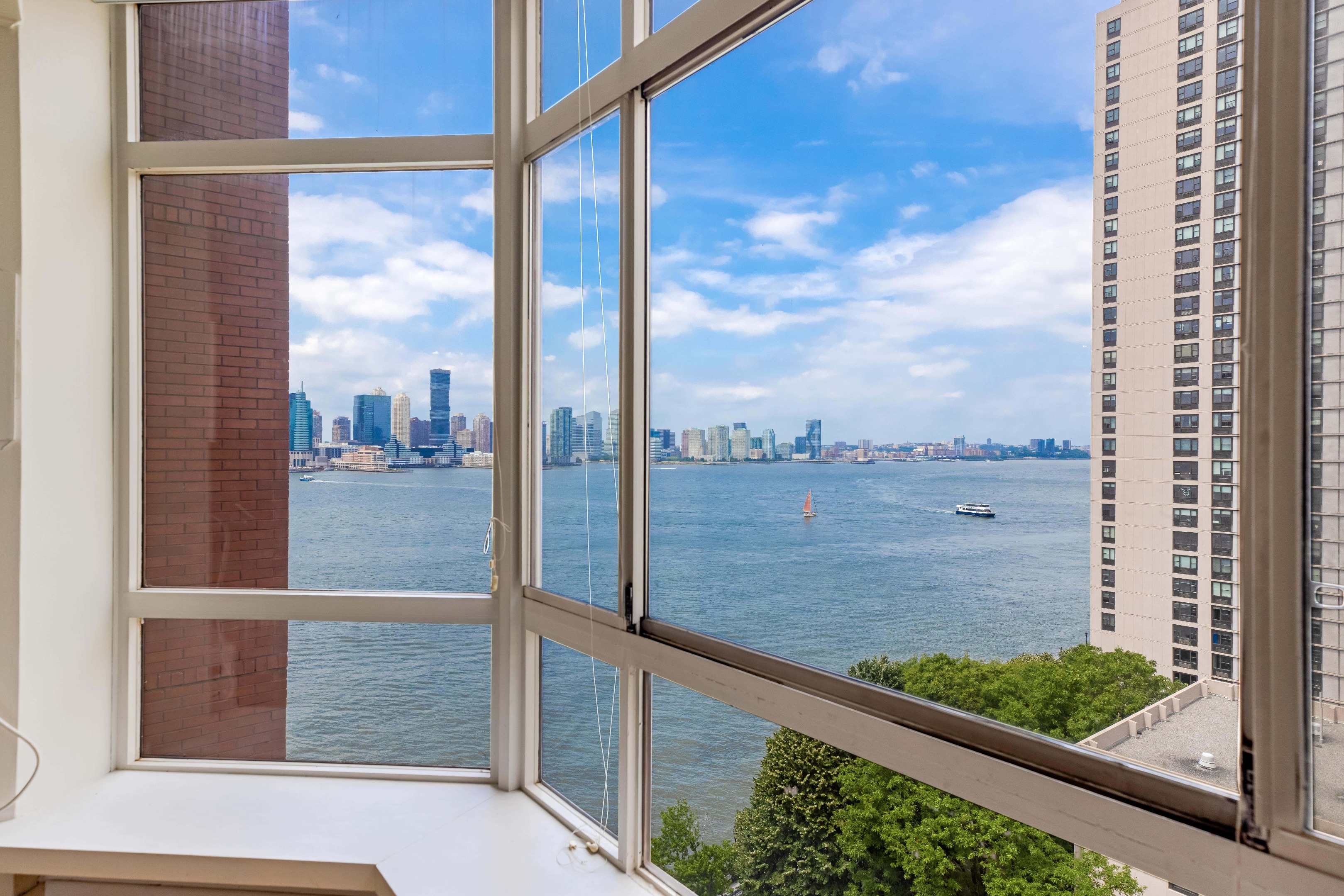 350 ALBANY Street Unit: 12F