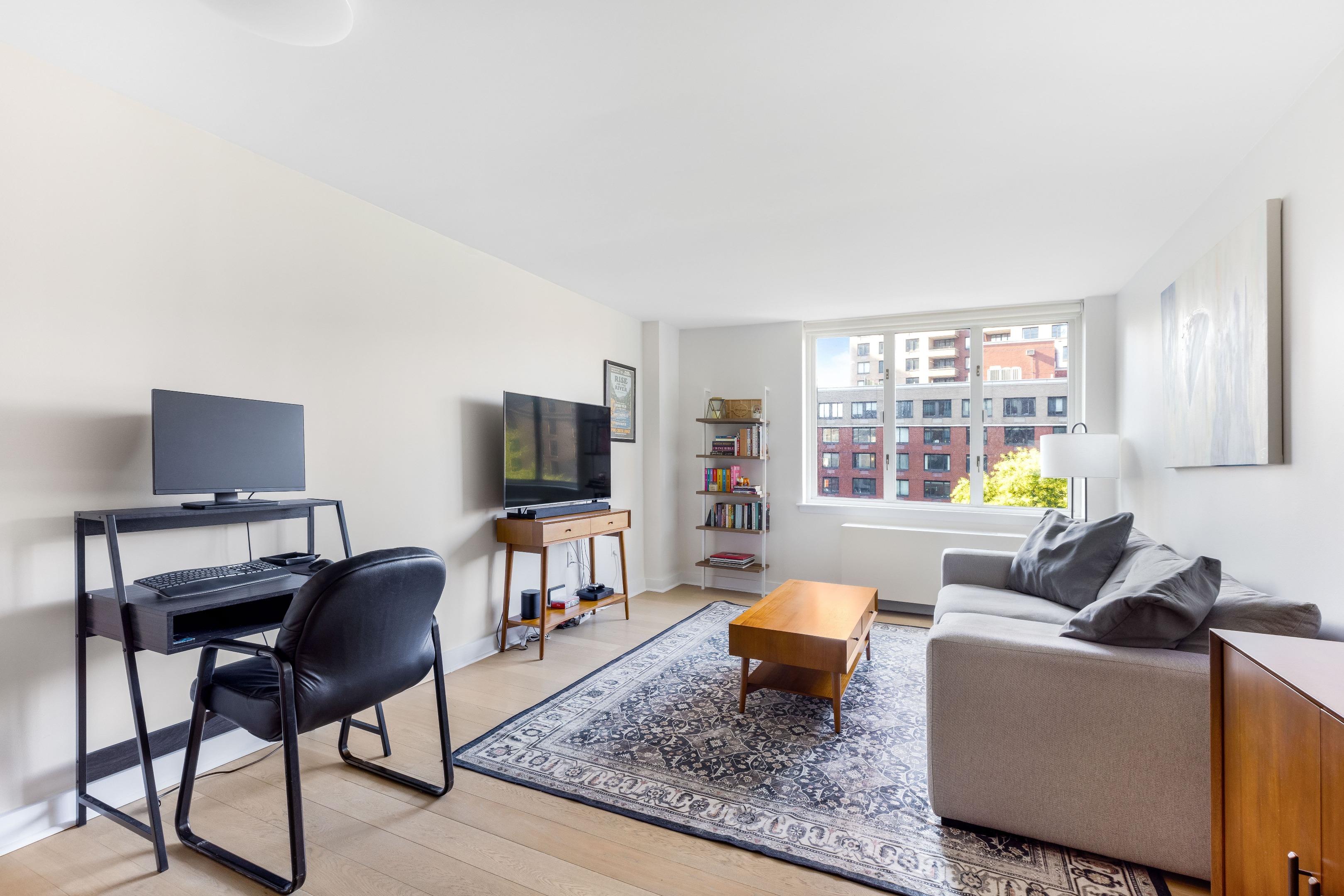 225 RECTOR Place Unit: 7J