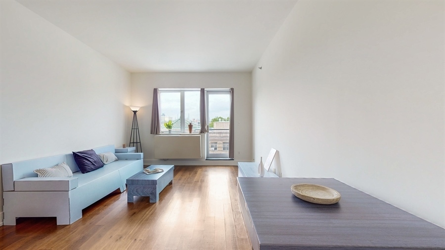 100 MASPETH Avenue Unit: 5H