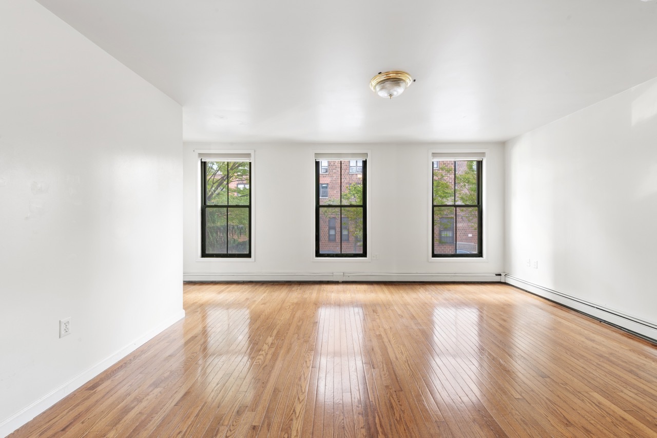173 S PORTLAND Avenue Unit: 2