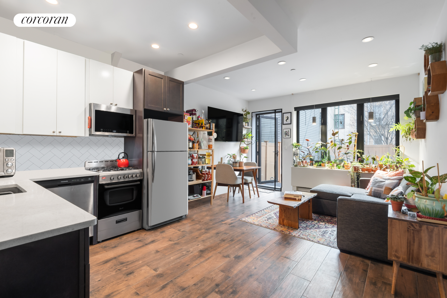 58 Newel Street Unit: 1R