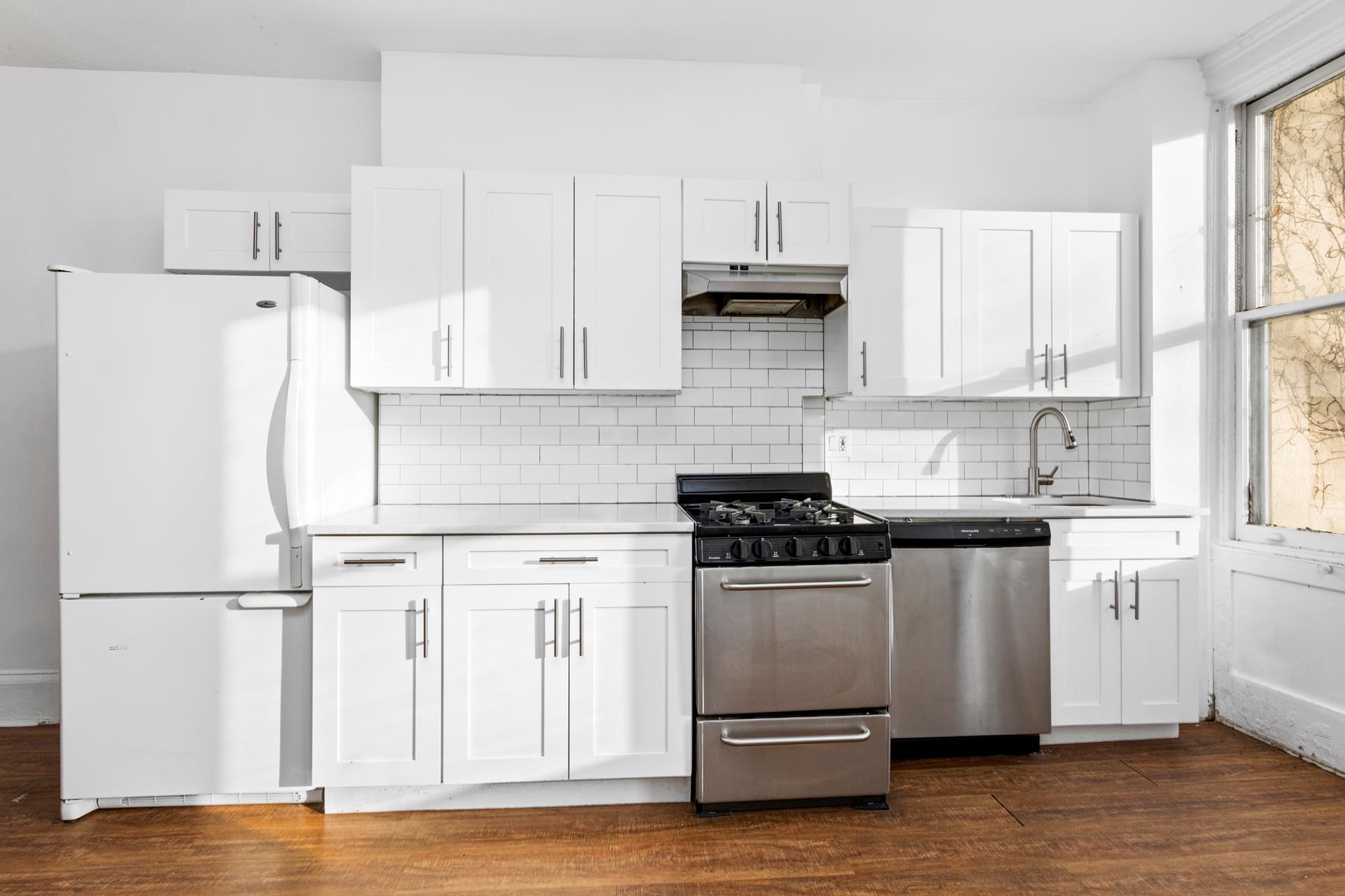 362 W 30TH Street Unit: 3