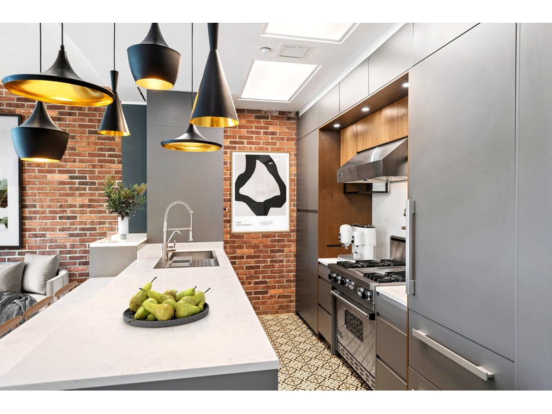 359 16th Street Unit: 4