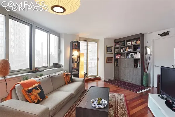 206 East 95th Street Unit: 6C