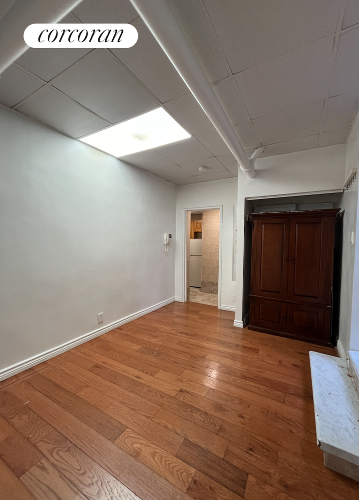 41-42 Elbertson Street Unit: 100