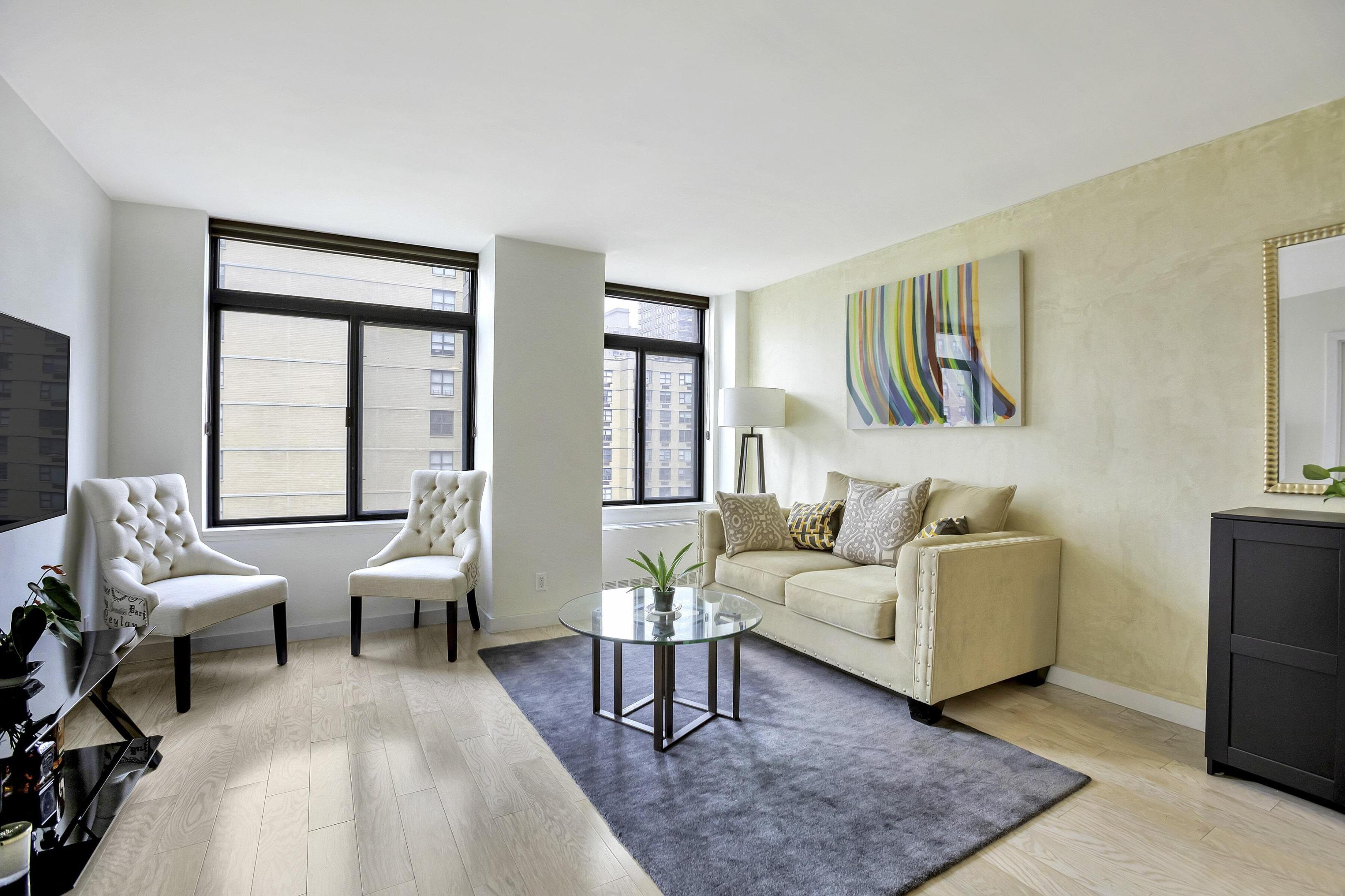 400 E 70th Street Unit: 905