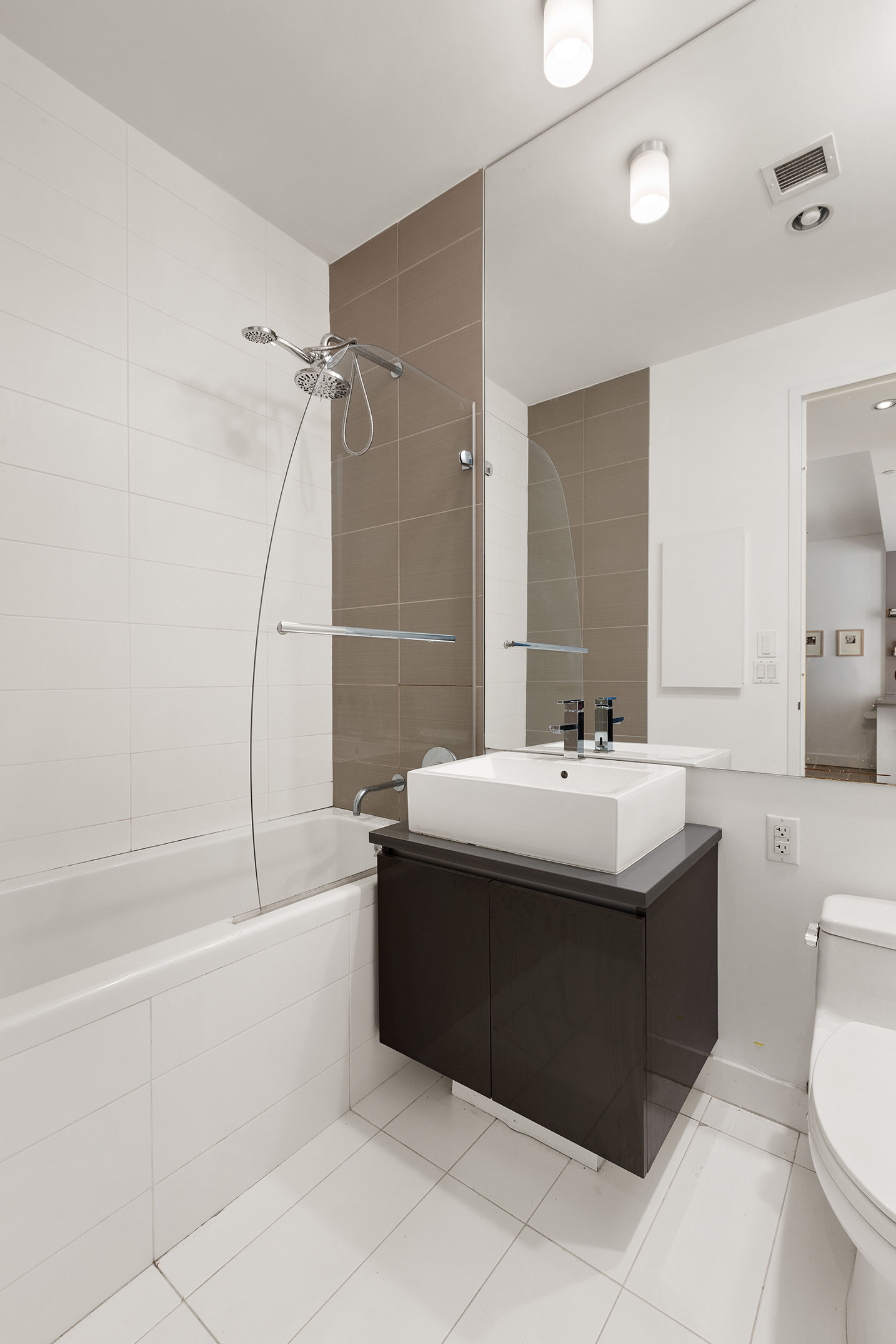 315 Gates Avenue Unit: 4B