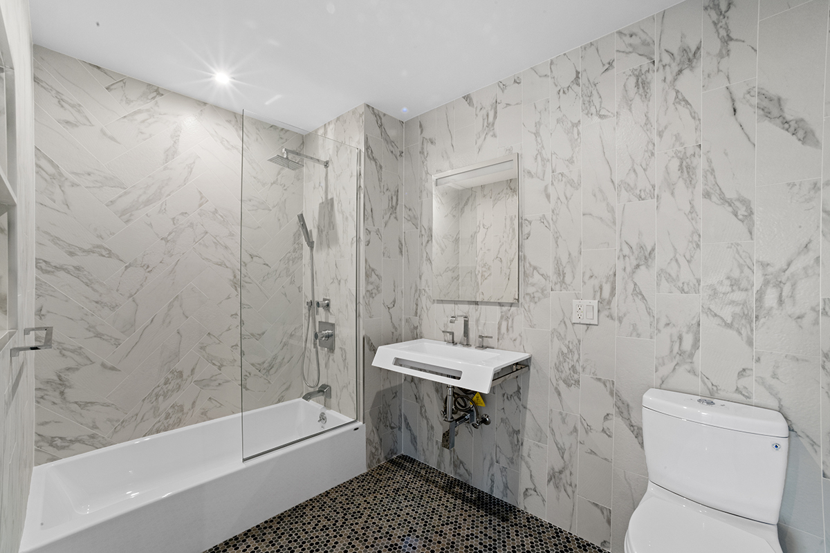 231 E 123RD Street Unit: 1A