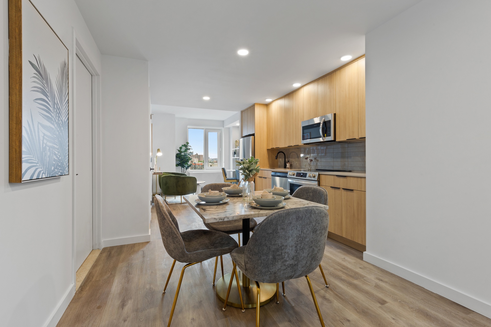 2455 3rd Avenue Unit: 6-D
