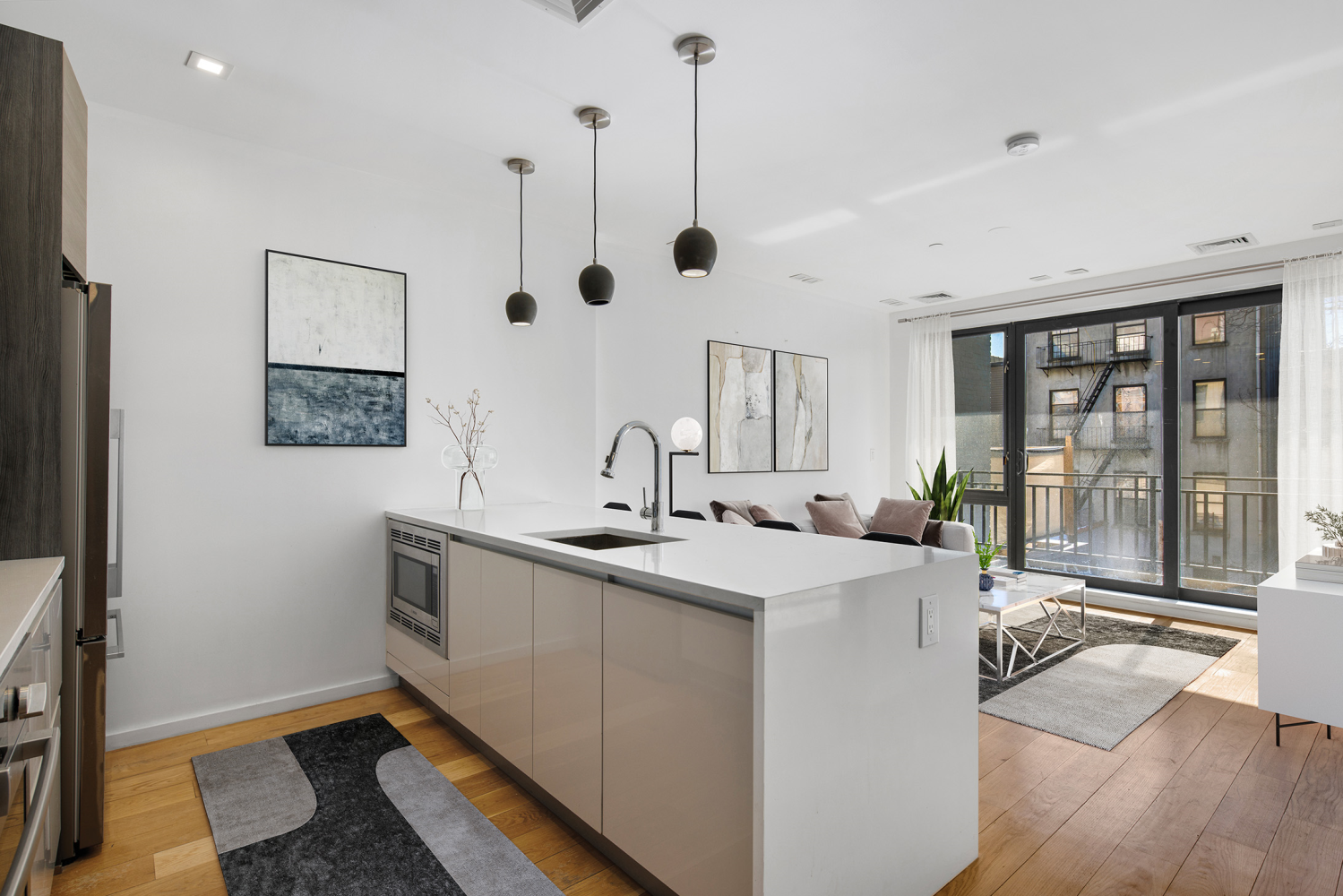 204 Monroe Street Unit: 3B