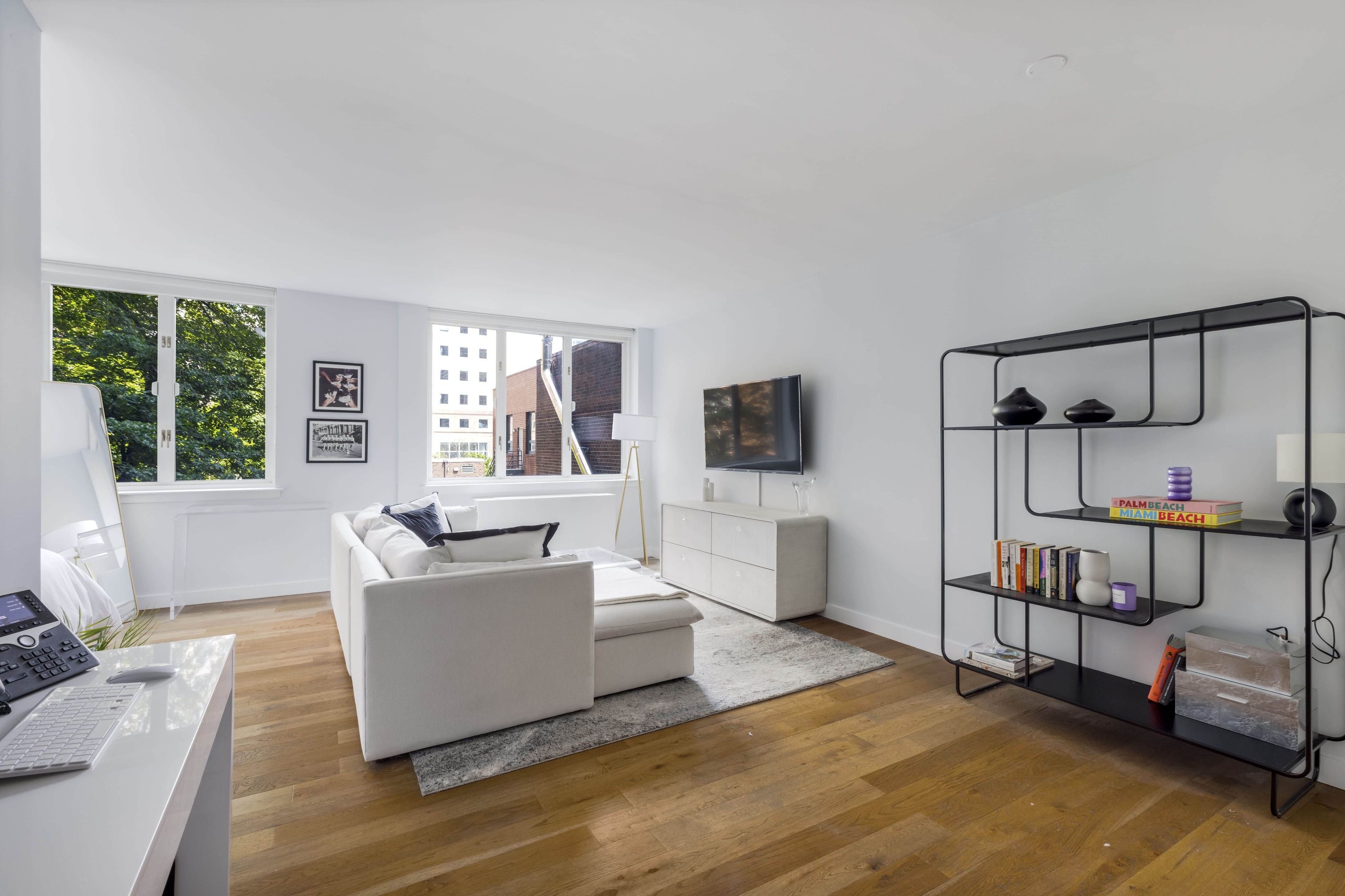 225 RECTOR Place Unit: 4B