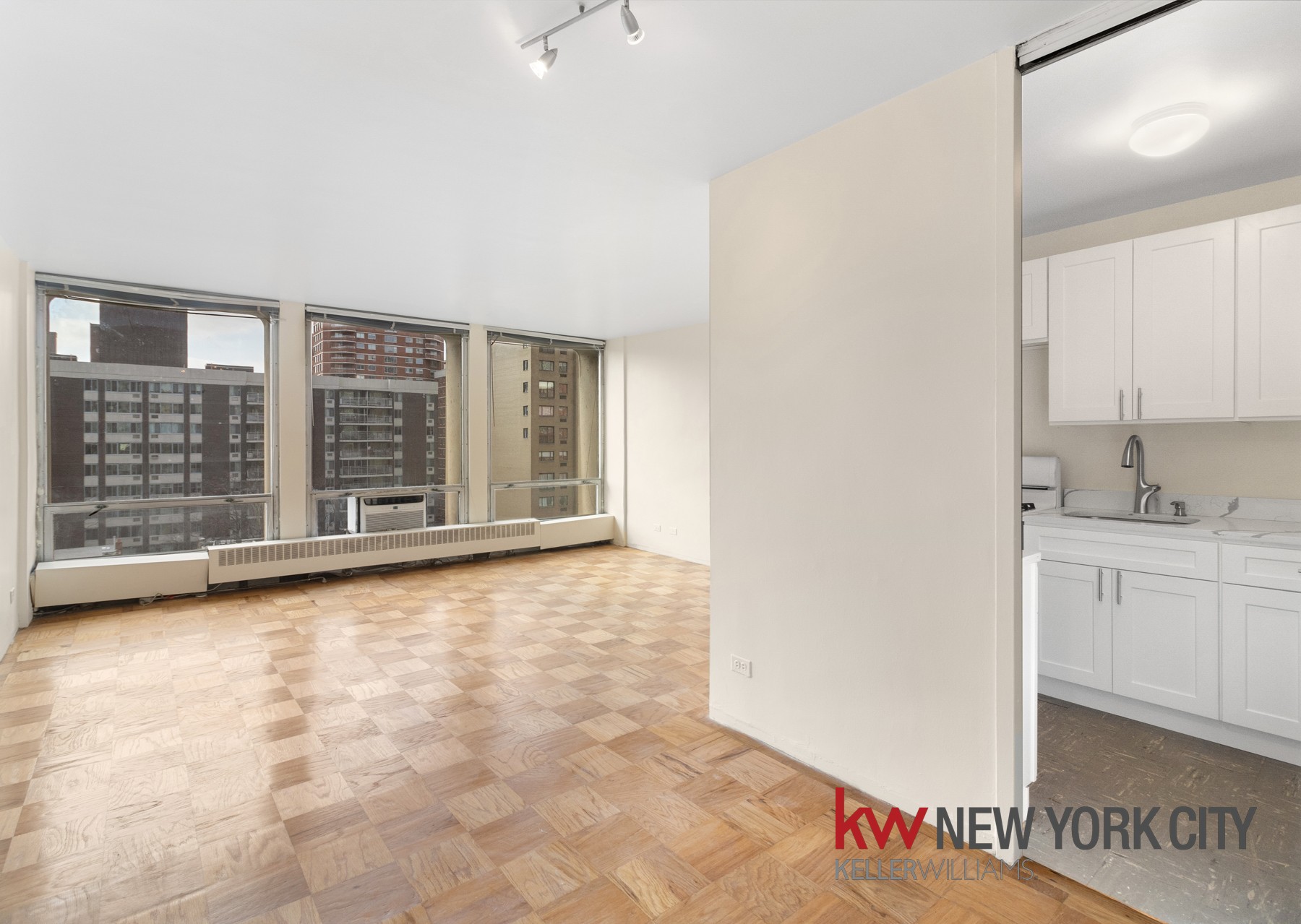333 East 30th Street Unit: 10H