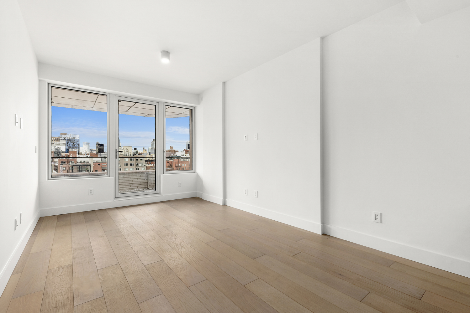 208 Delancey Street Unit: 9C