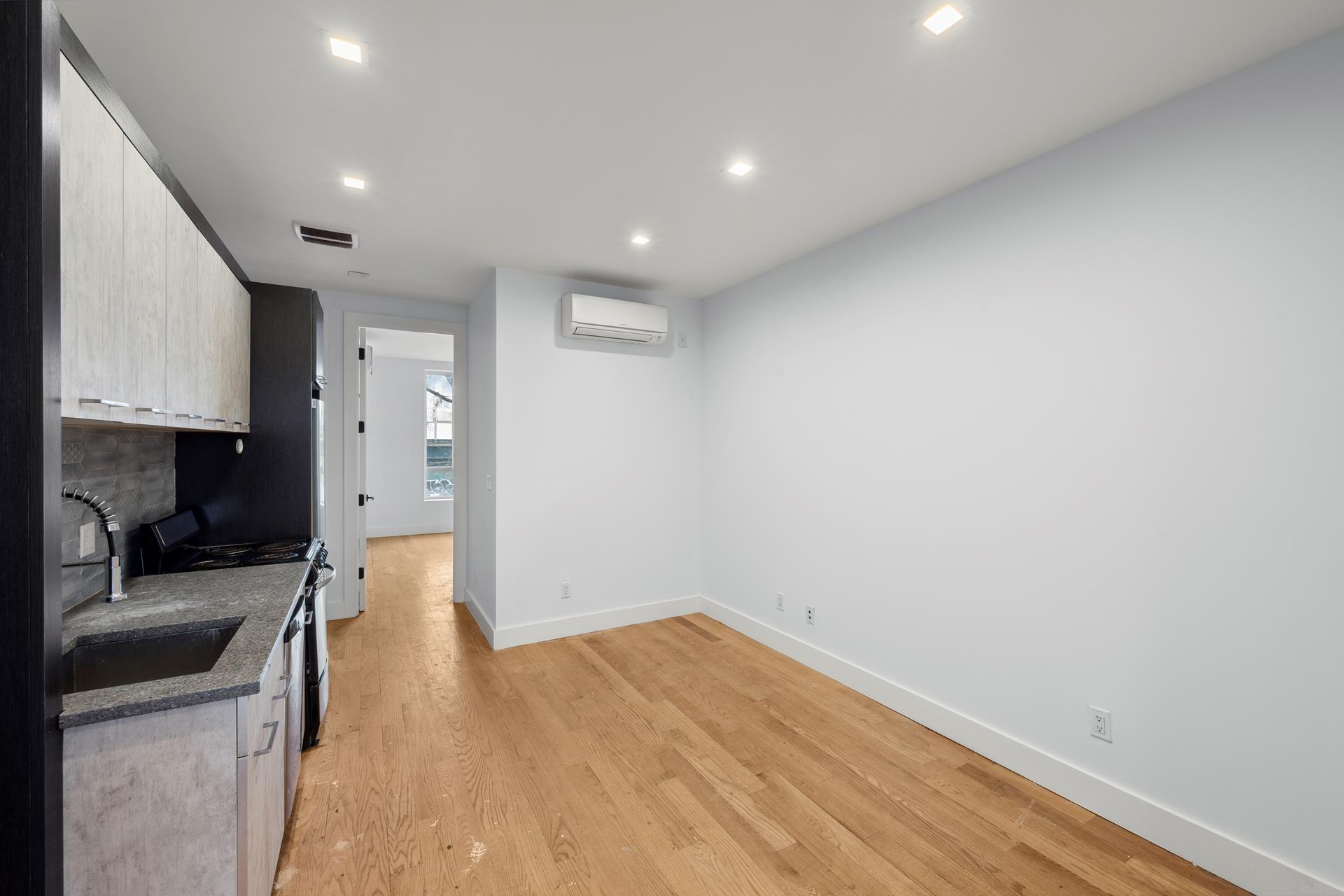 26 DITMARS Street 2