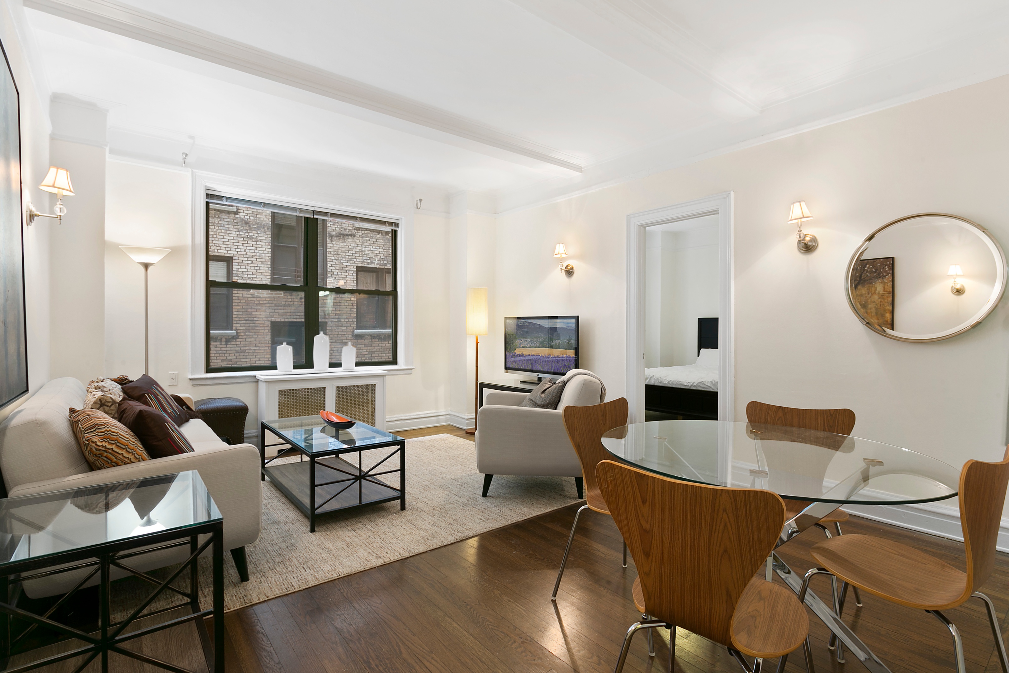 595 W END Avenue Unit: 3D