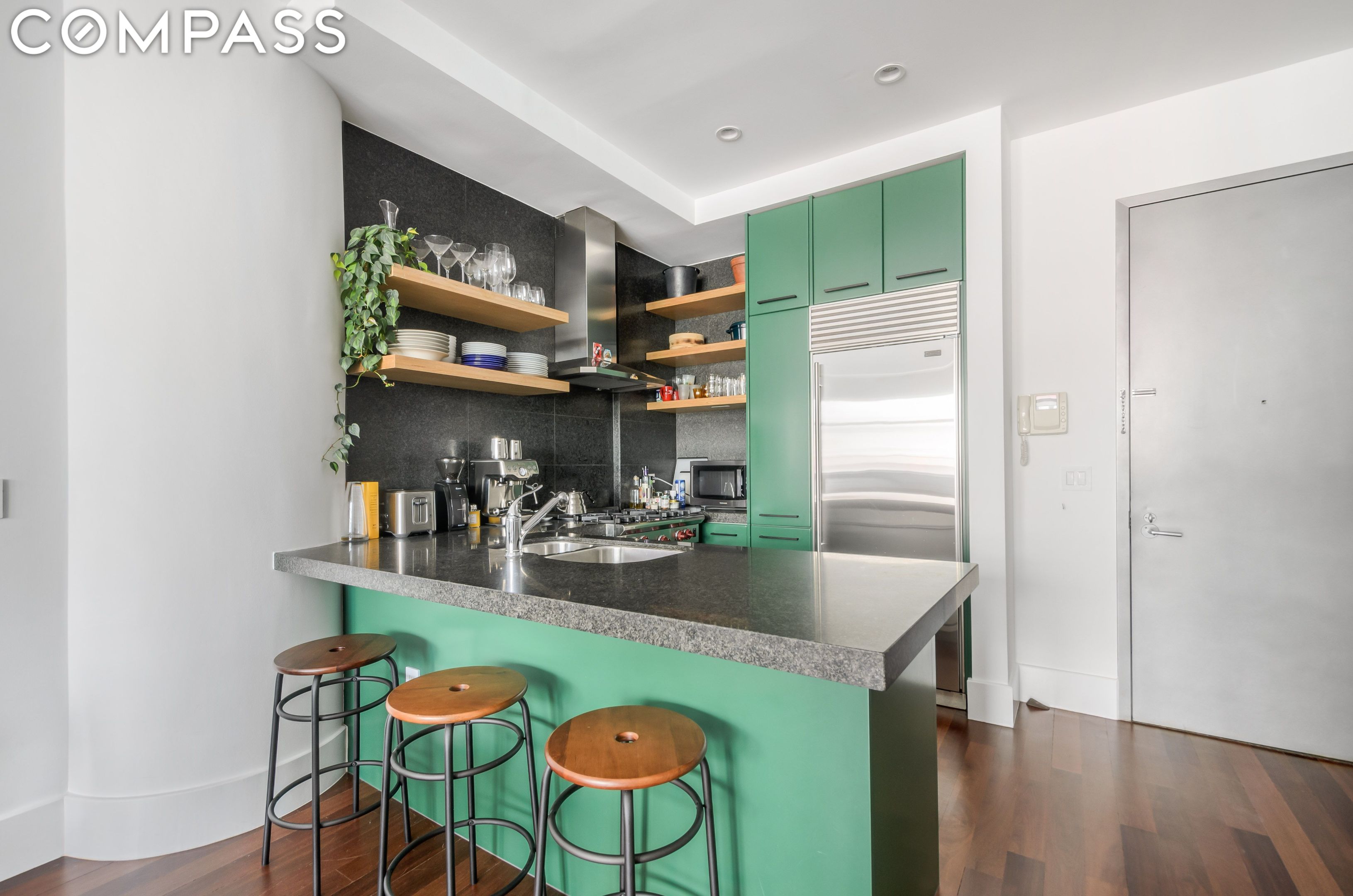 60 Broadway Unit: 4G