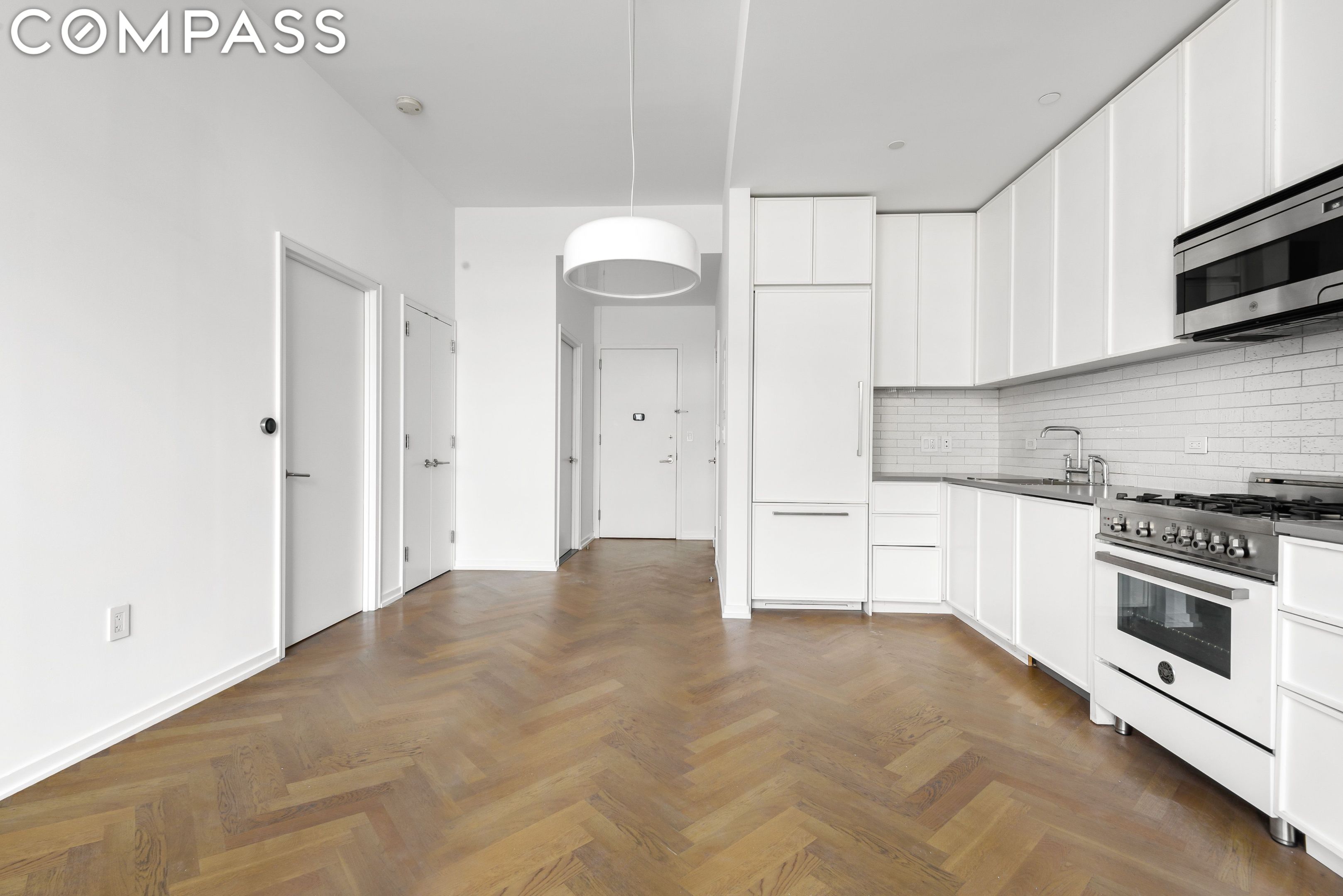 184 Kent Avenue Unit: D610