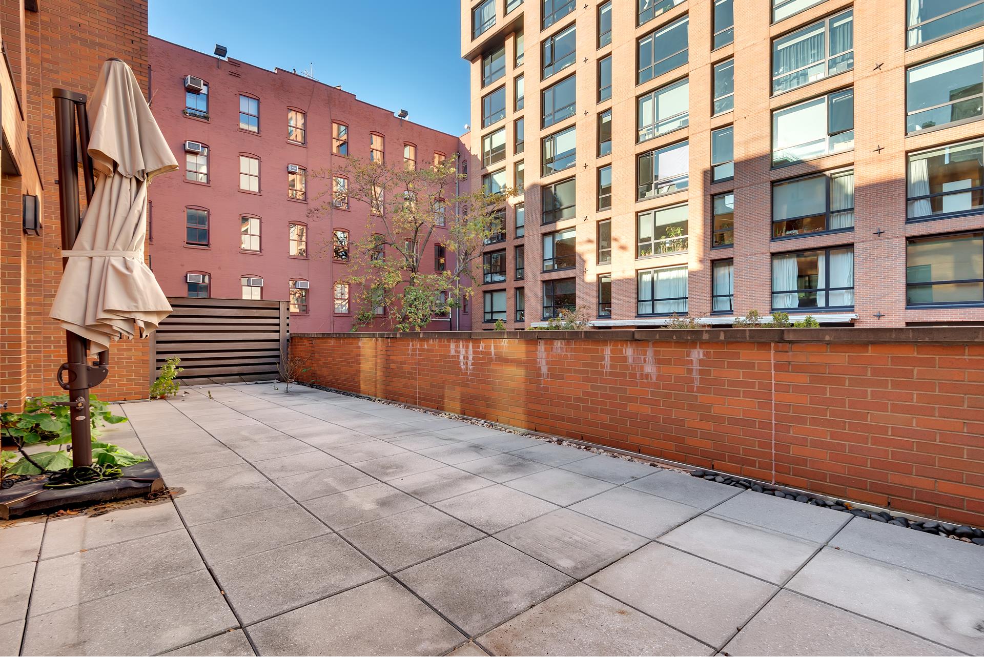537 W 27TH Street 2D