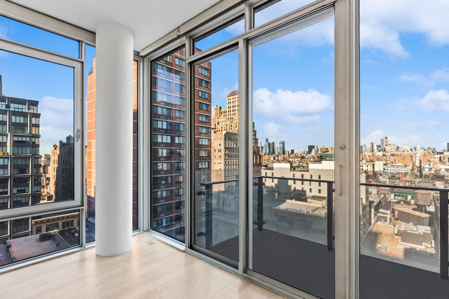 50 Franklin Street Unit: 17B