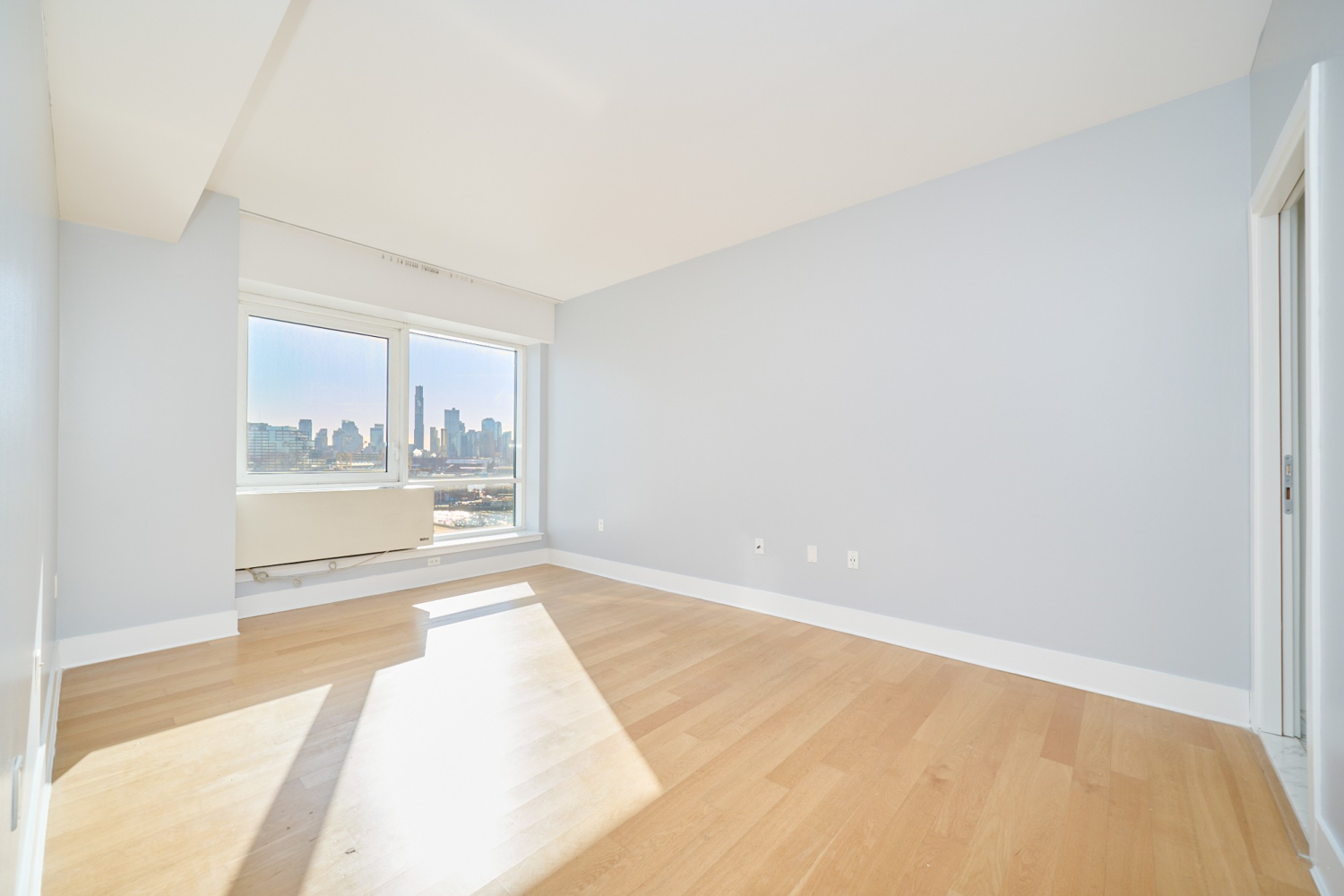 446 KENT Avenue Unit: 10D