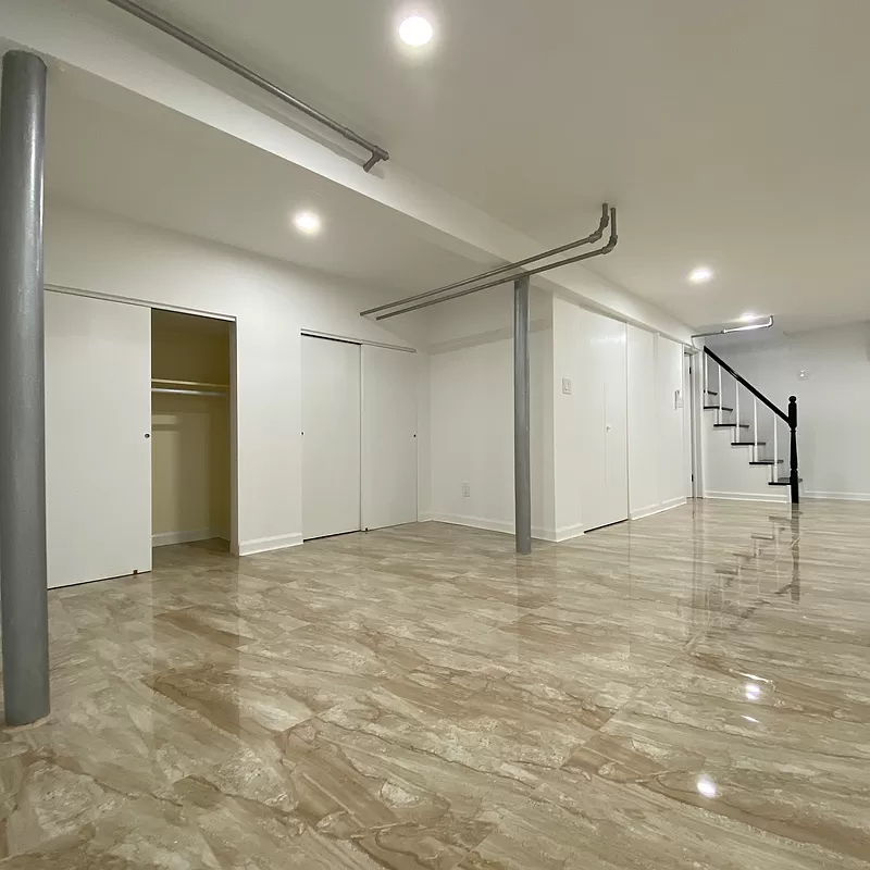 166 Franklin Street Unit: 1