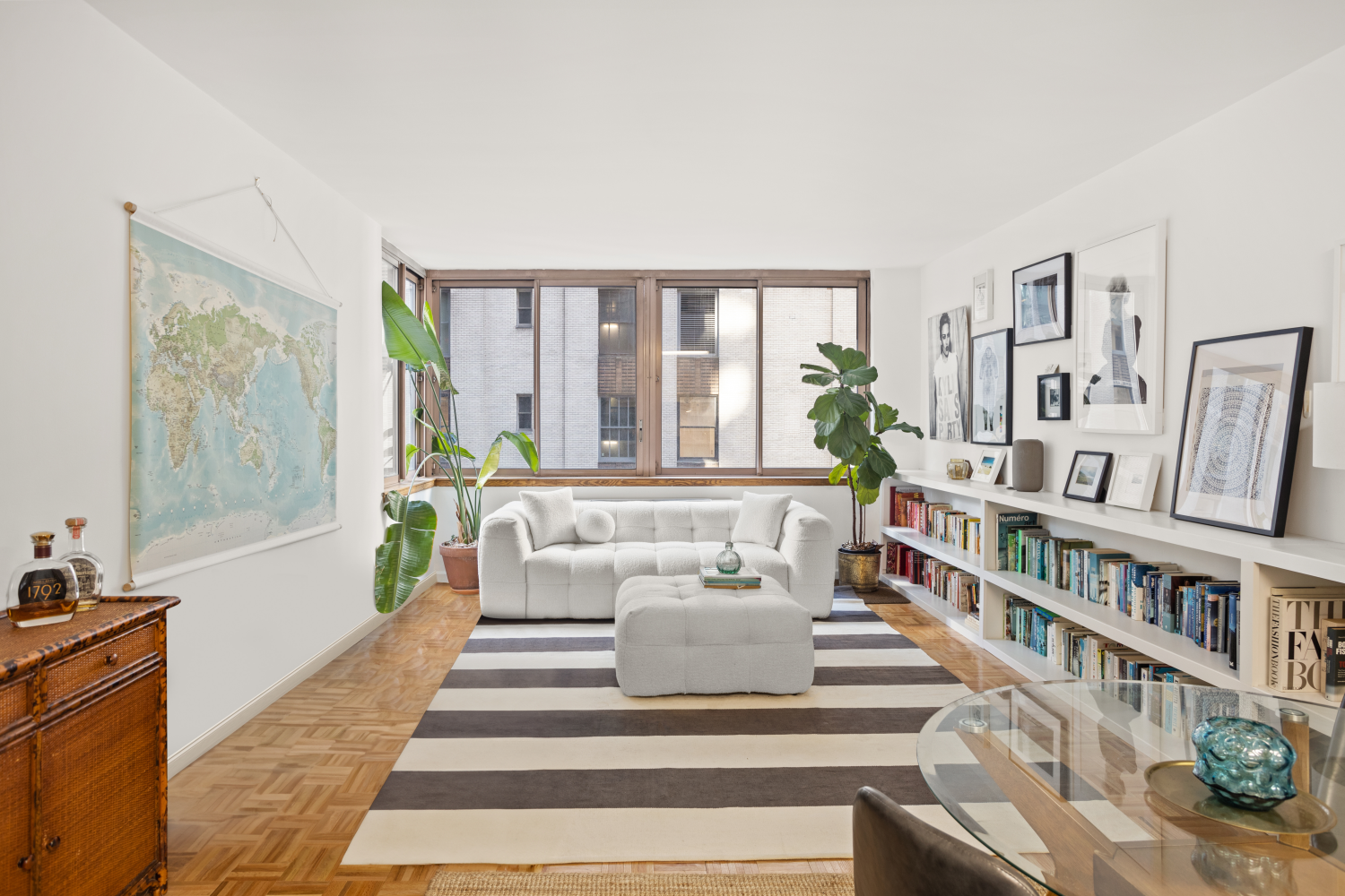 235 East 40th Street Unit: 6F