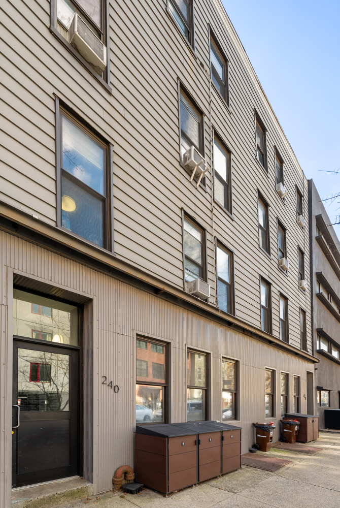 240 North 5th Street Unit: 2