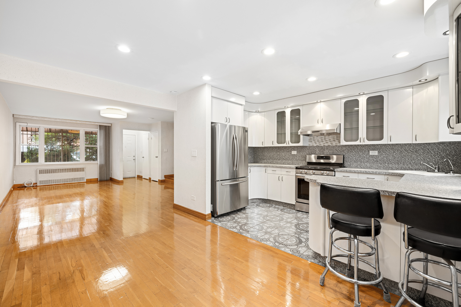 3977 Nostrand Avenue