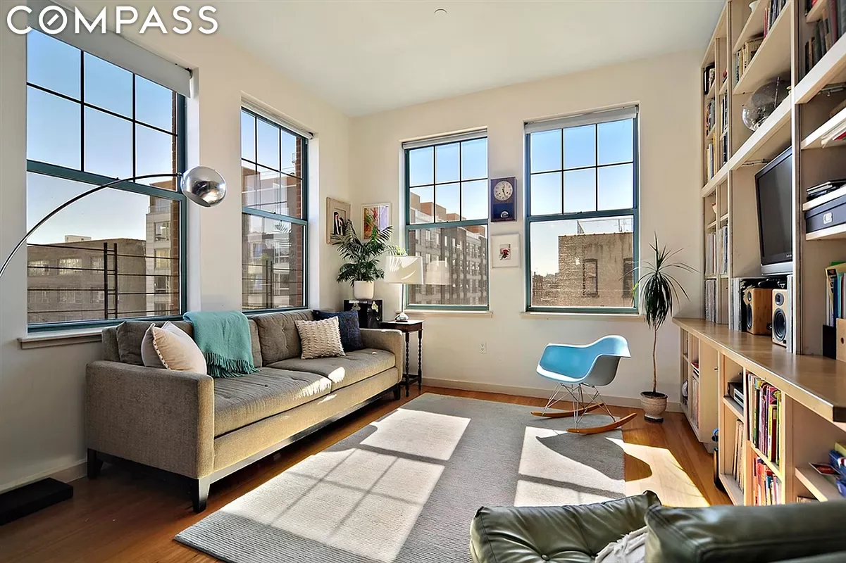 230 North 8th Street Unit: 3A