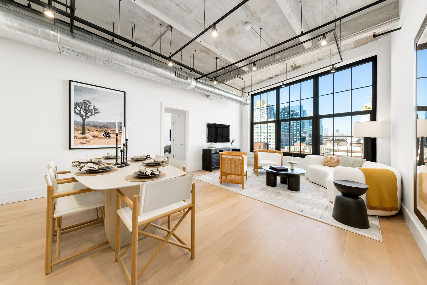 475 Kent Avenue Unit: 806