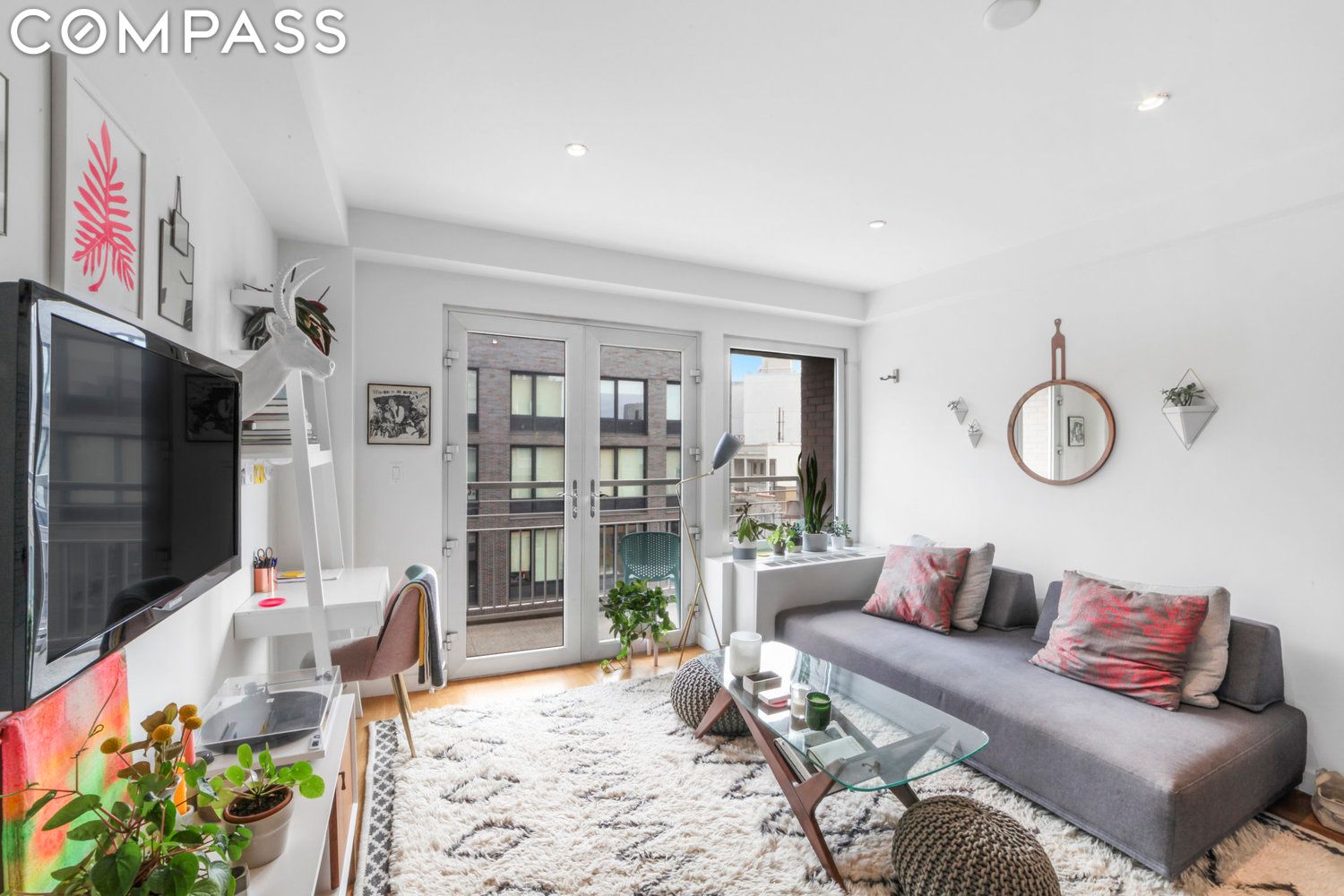 260 N 9th Street 5B
