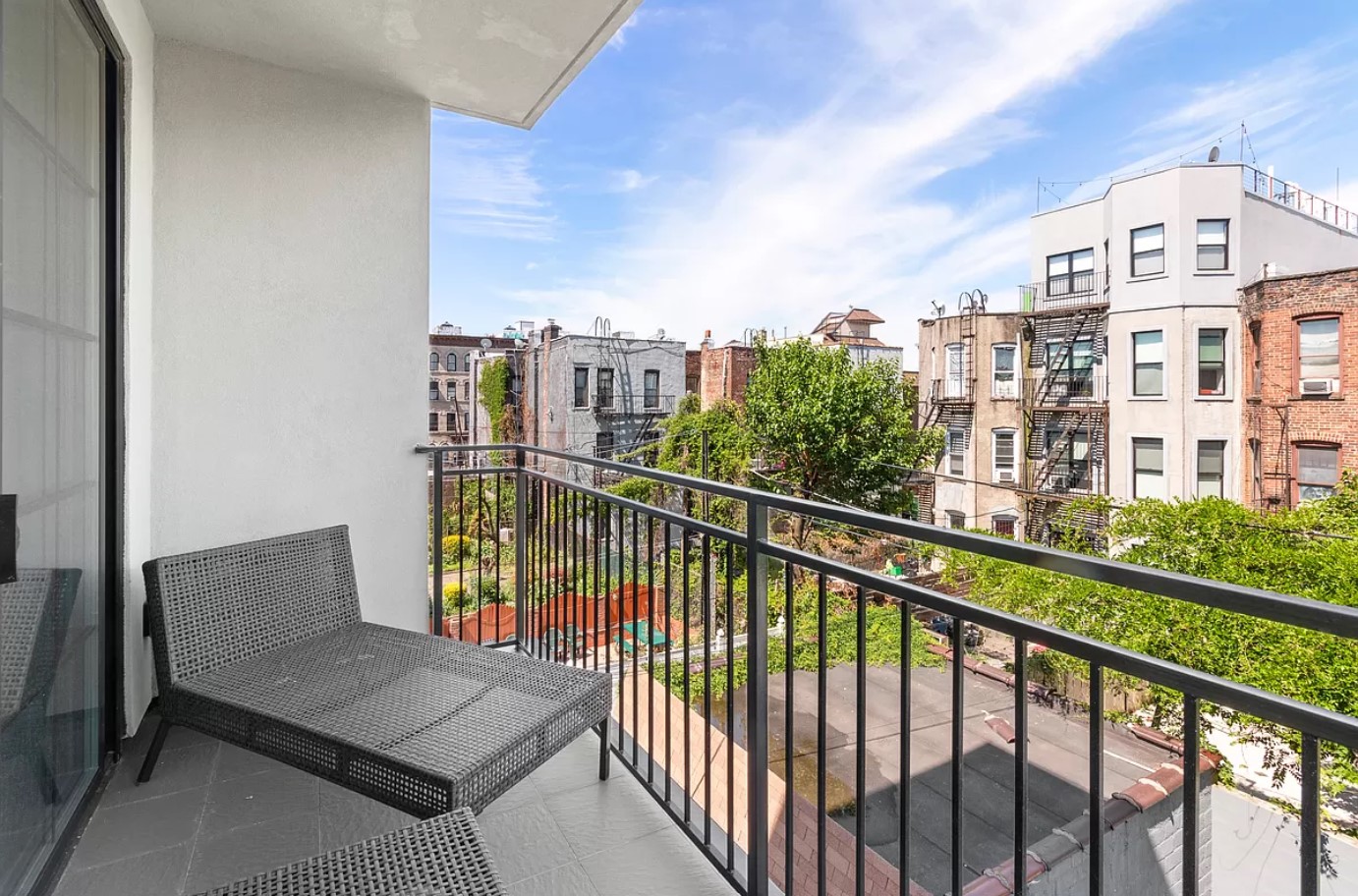 301 COVERT Street Unit: 3E