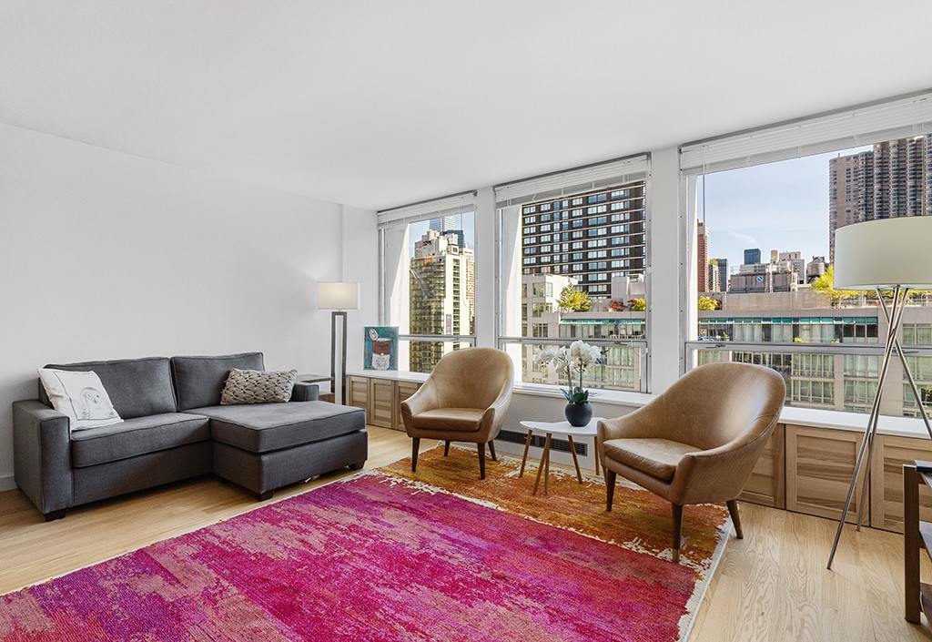 300 East 33rd Street Unit: 11D