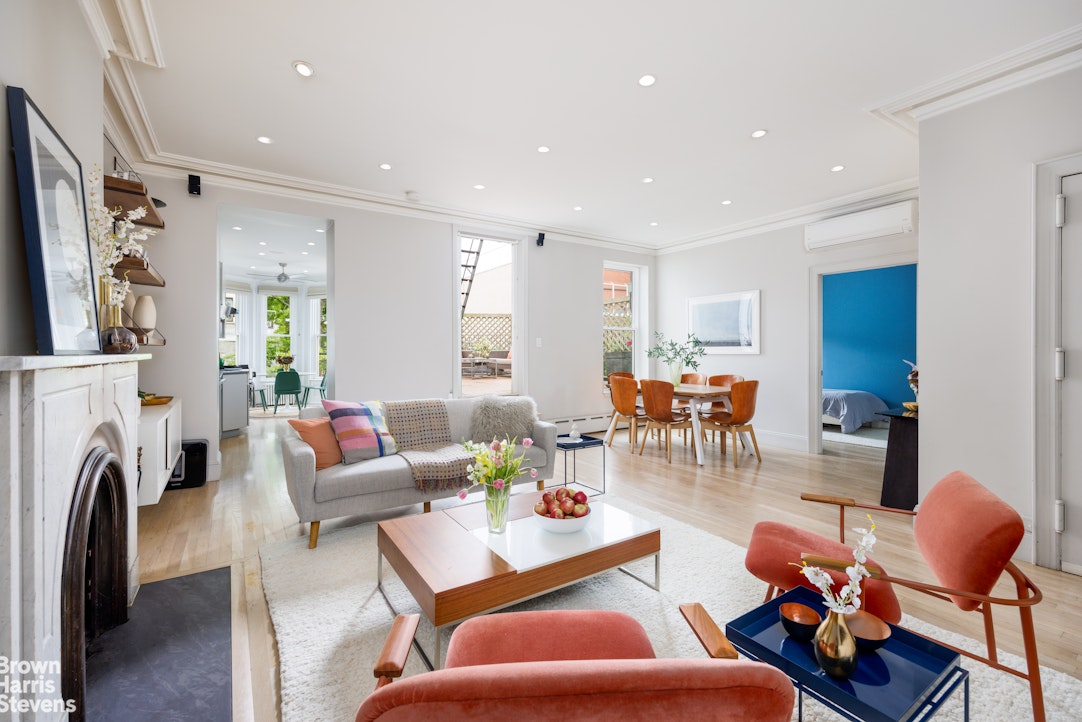 37 TOMPKINS Place 3