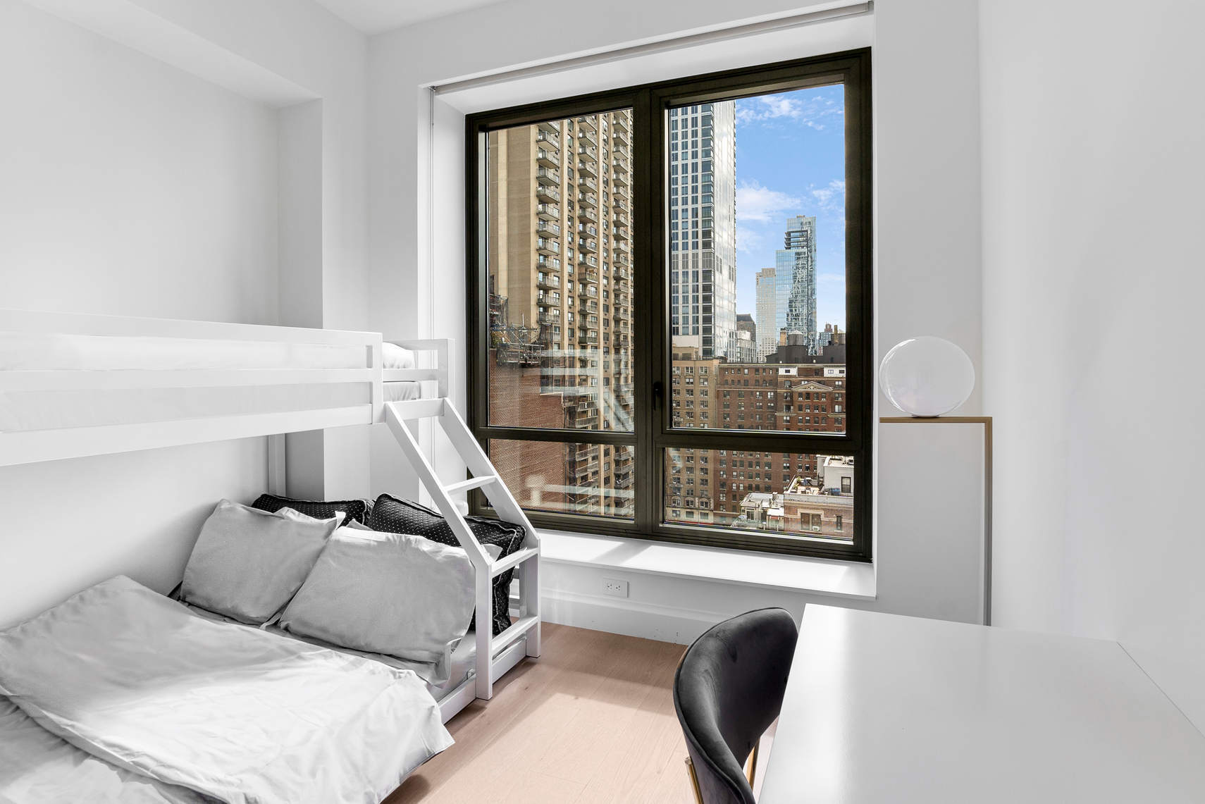 214 W 72ND Street Unit: 16